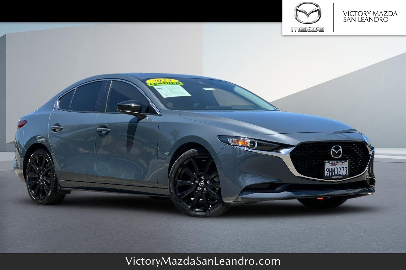Gray Metallic 2023 Mazda MAZDA3 2.5 S Carbon Edition Sedan FWD Sedan Front-Wheel Drive 6-Speed Automatic