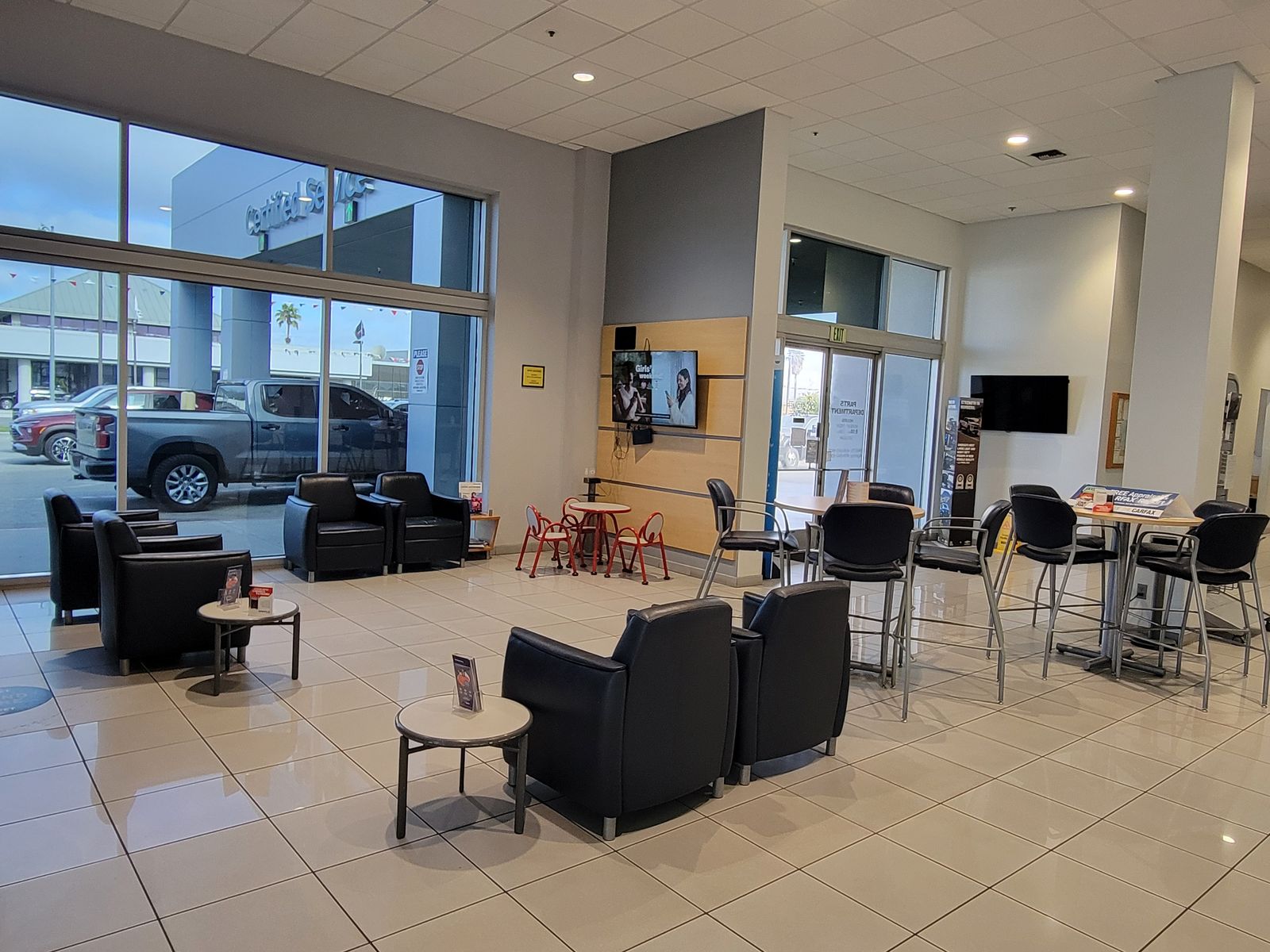 Used 2024 Orange Kia LXS image 34