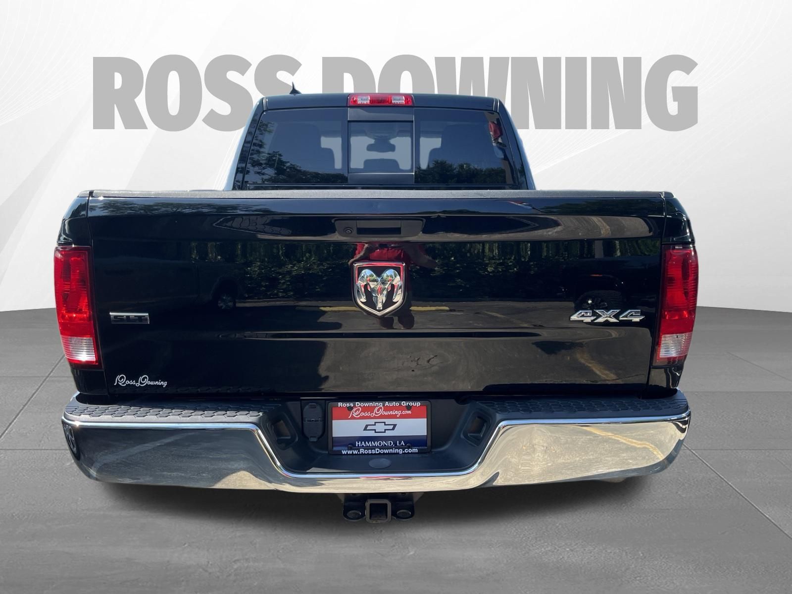 2023 Ram 1500 Classic SLT - 4