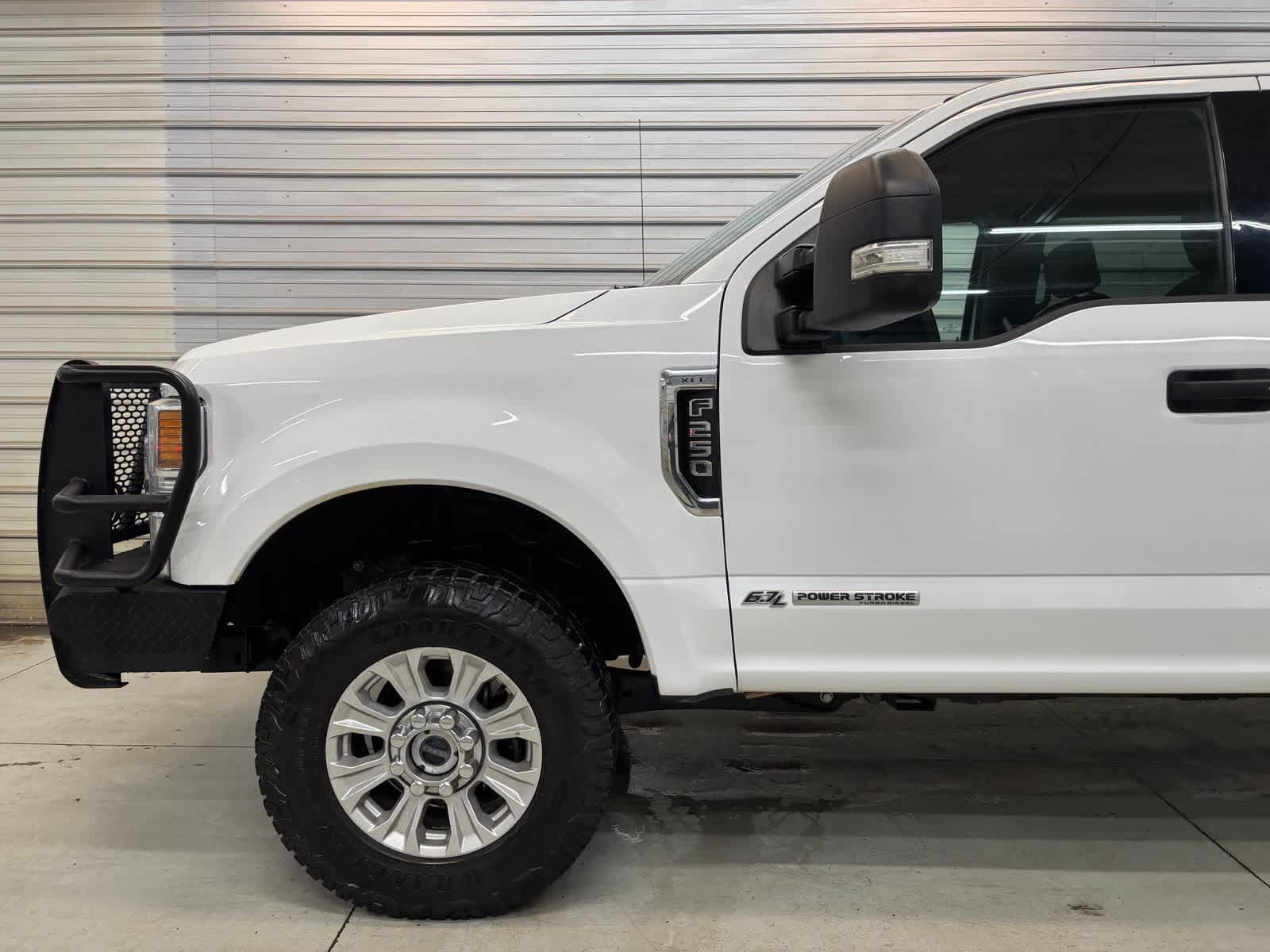 2021 Ford F-250 Super Duty XLT - Image 4