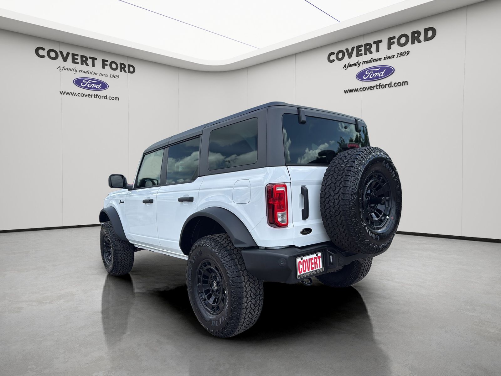 New 2026 White Ford Big Bend image 3