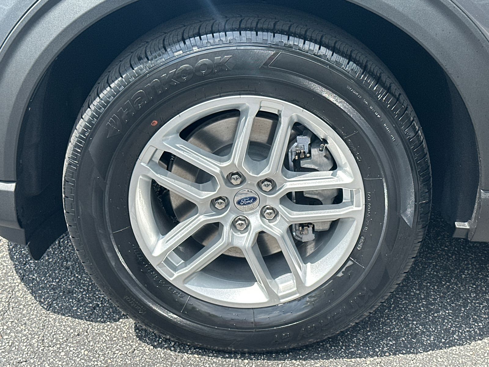 New 2026 Carbonized Gray Metallic Ford Active image 12