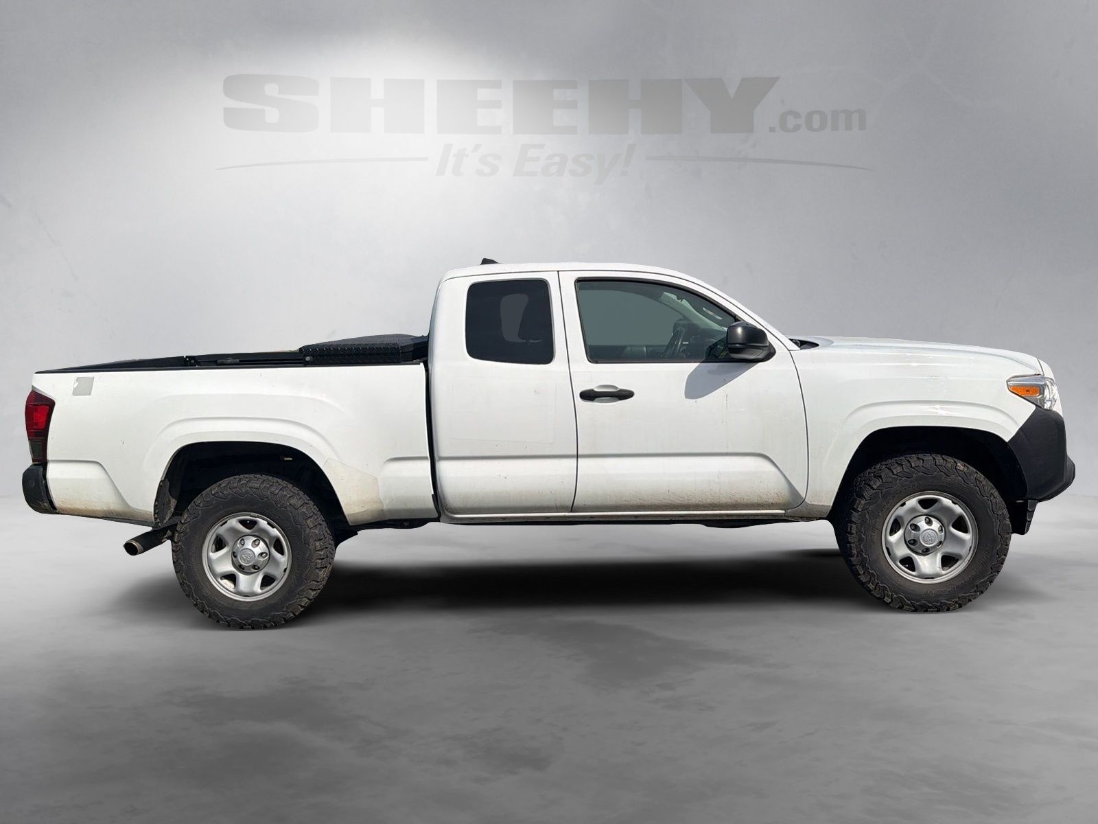Used 2019 Super White Toyota SR image 10