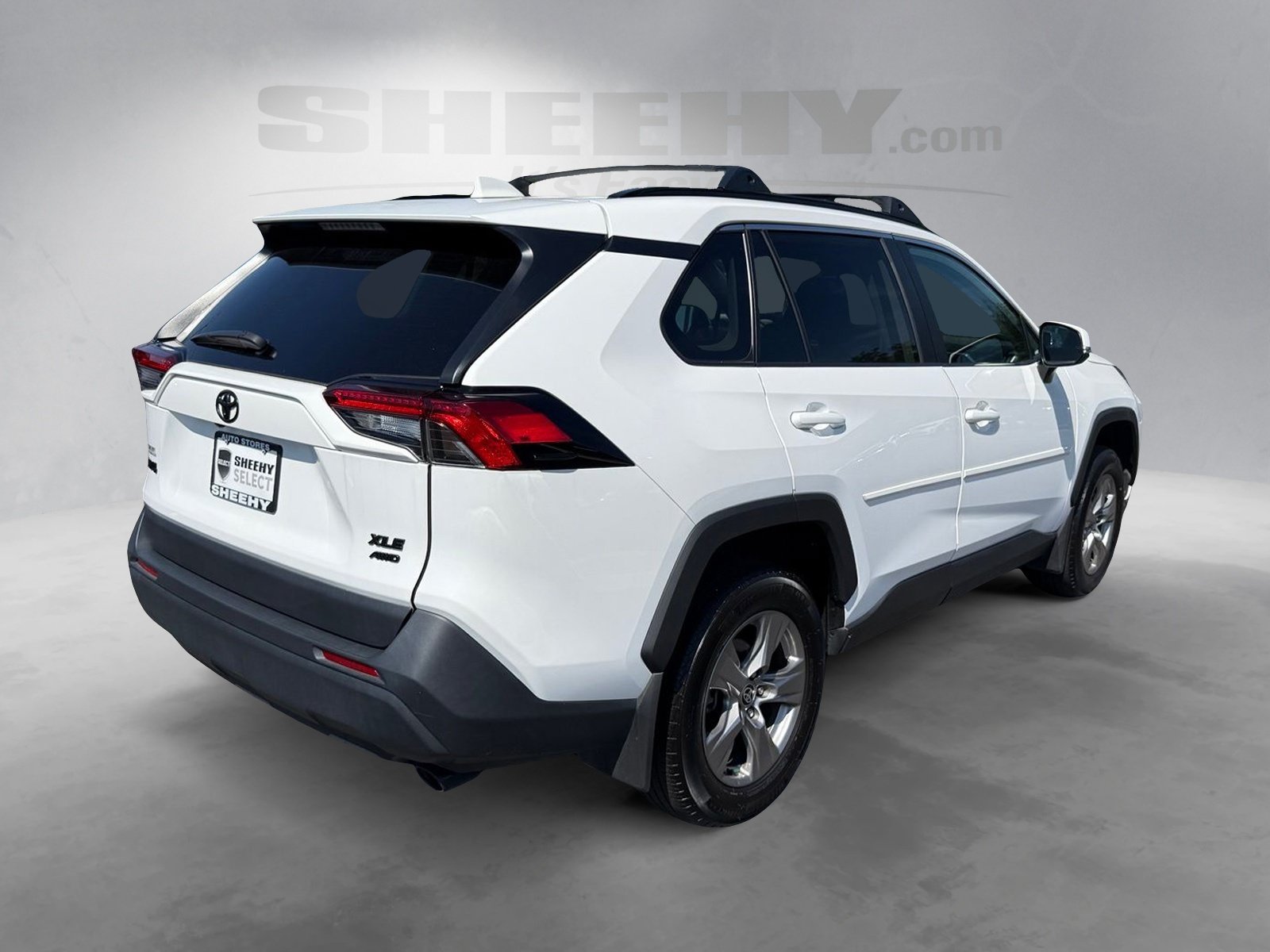 Used 2024 White Toyota XLE image 12