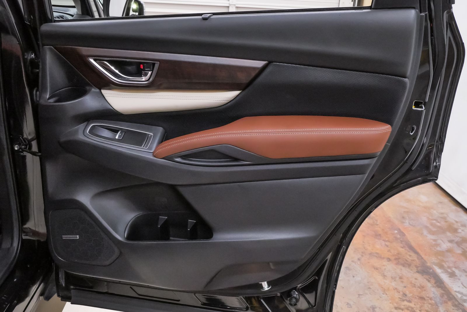 2022 Subaru Ascent Touring Black at AutoSavvy Houston Southwest