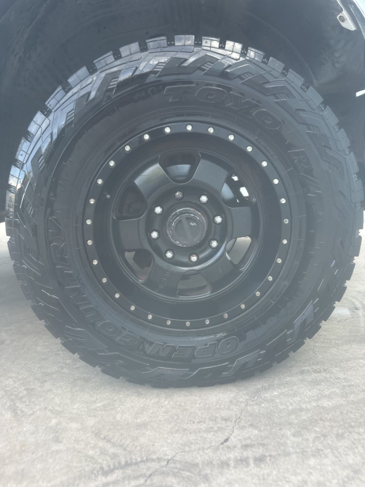 Used Car 2004 Ford F-250sd  For Sale Under $10,000 In Austin, Texas