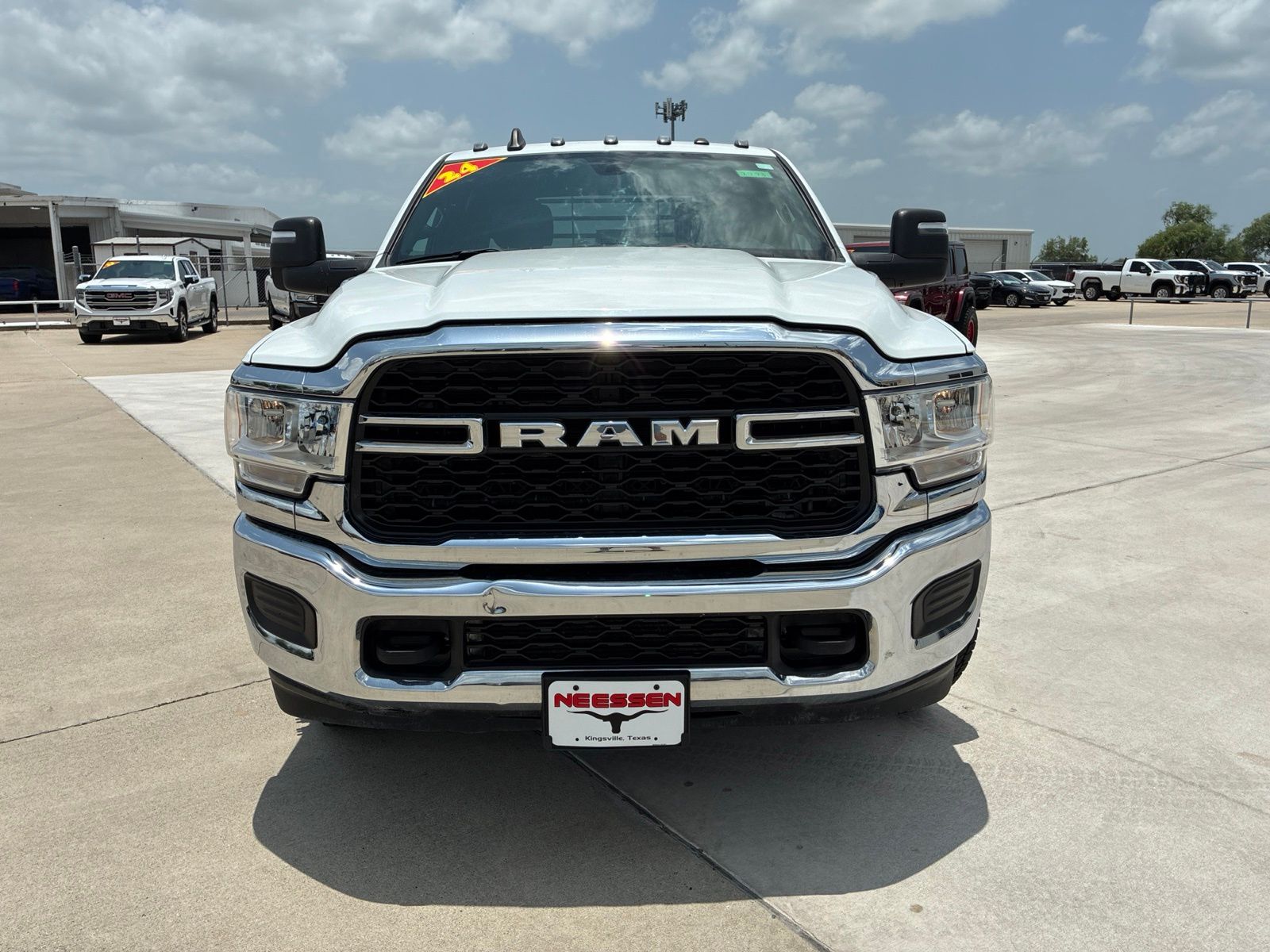 View vehicle photo 2