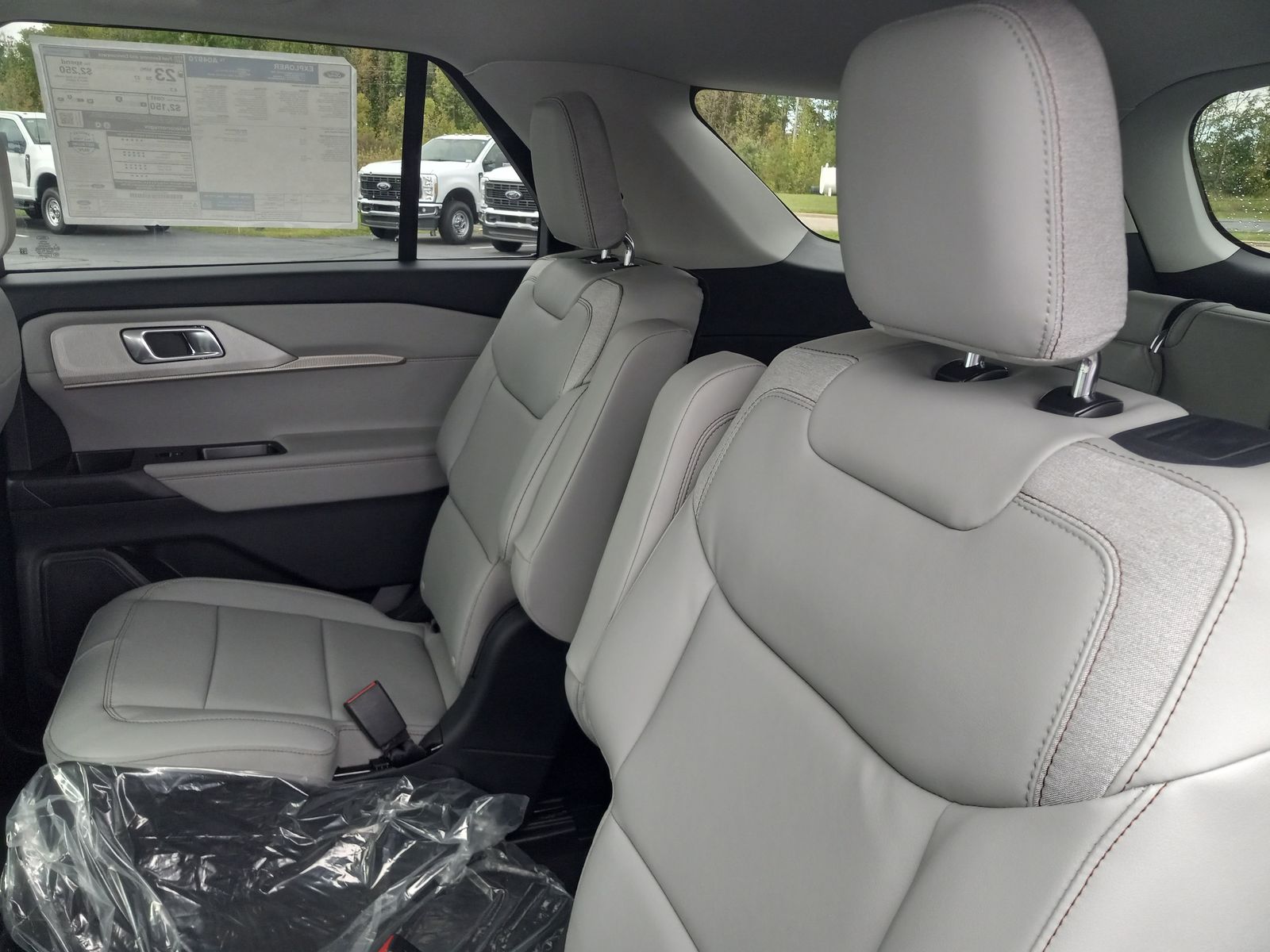2026 Ford Explorer image 13