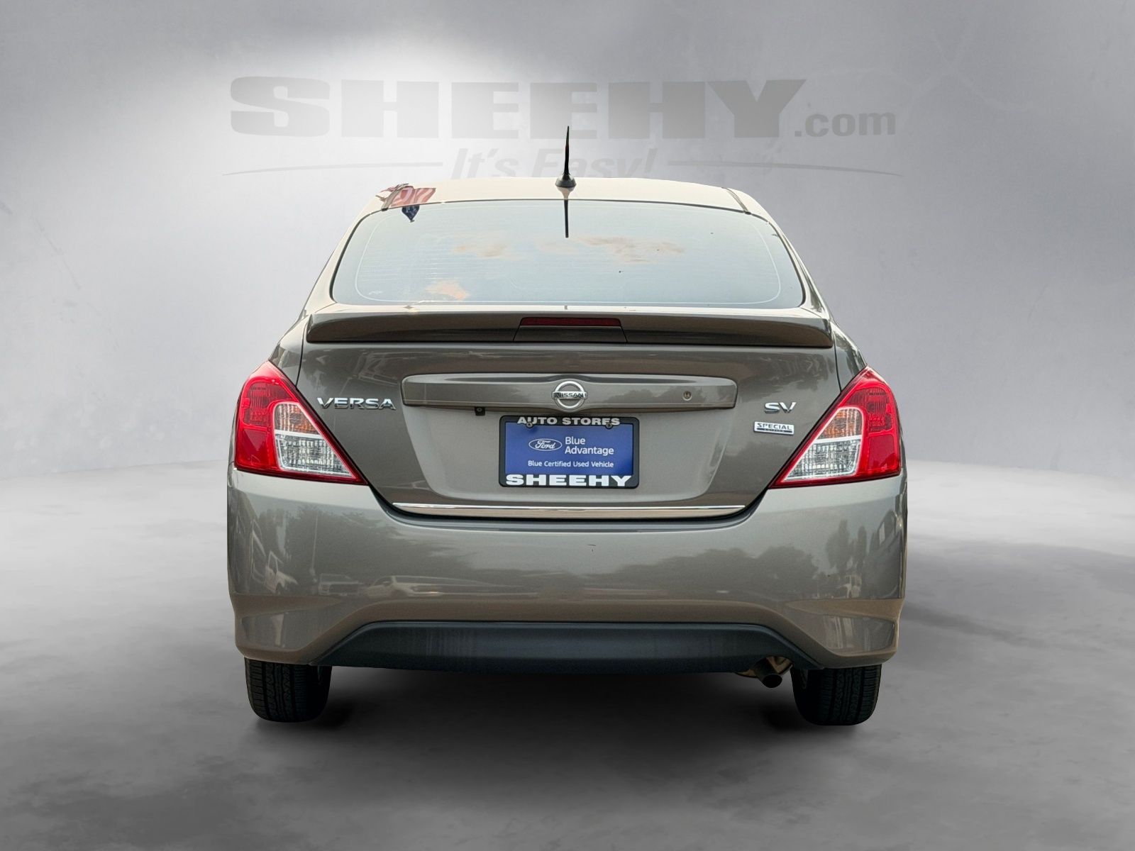 Used 2017 Khaki Nissan 1.6 SV image 14