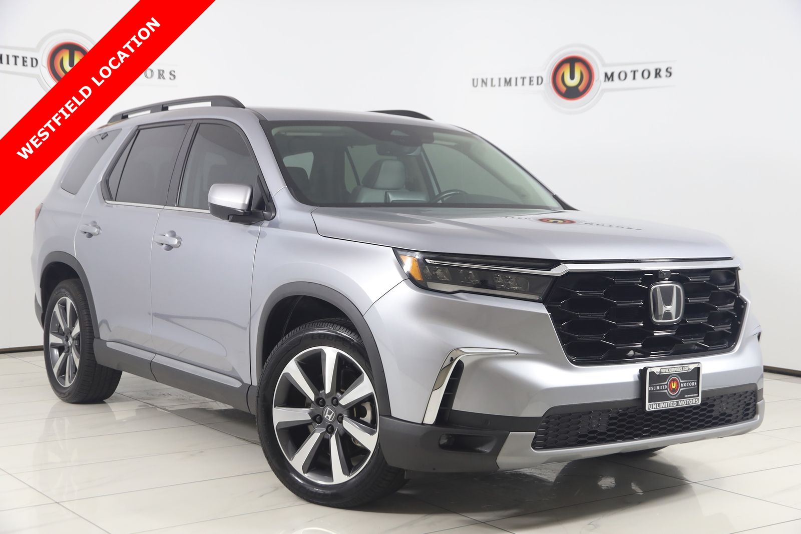 Lunar Silver Metallic 2023 Honda Pilot SUV / Crossover All-Wheel Drive Automatic