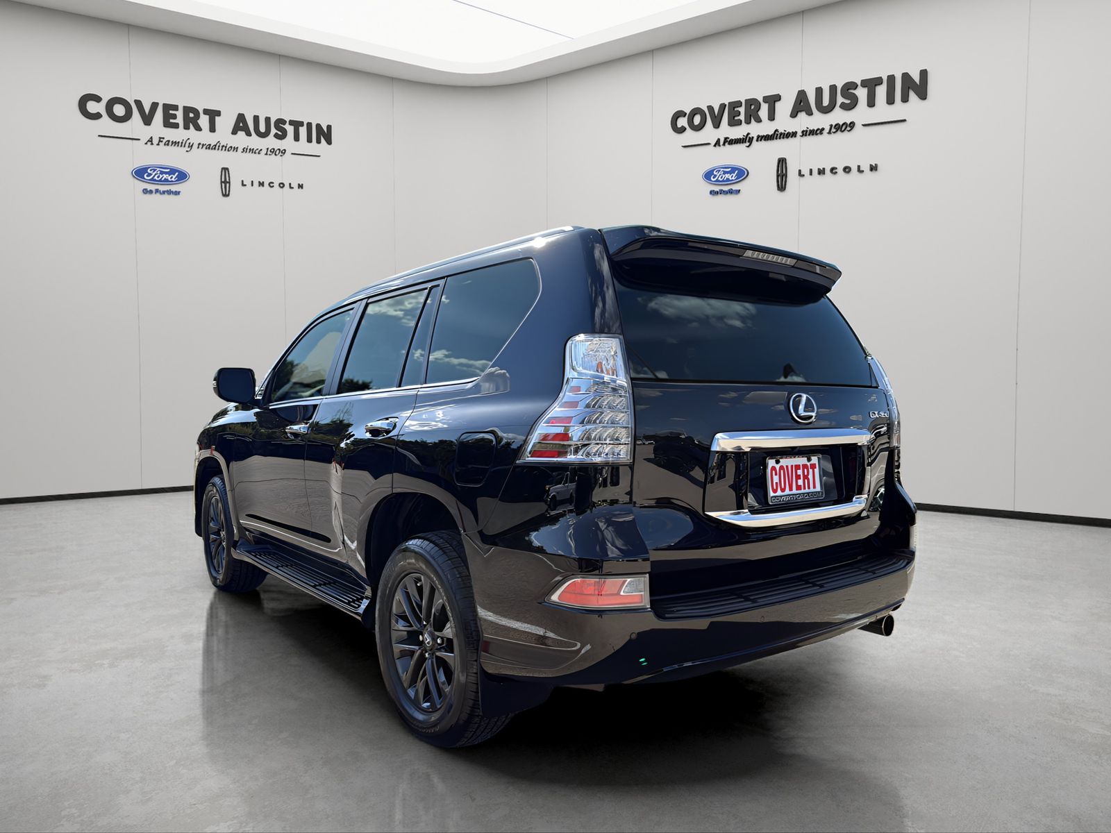 Used 2023 Black Lexus 460 image 3