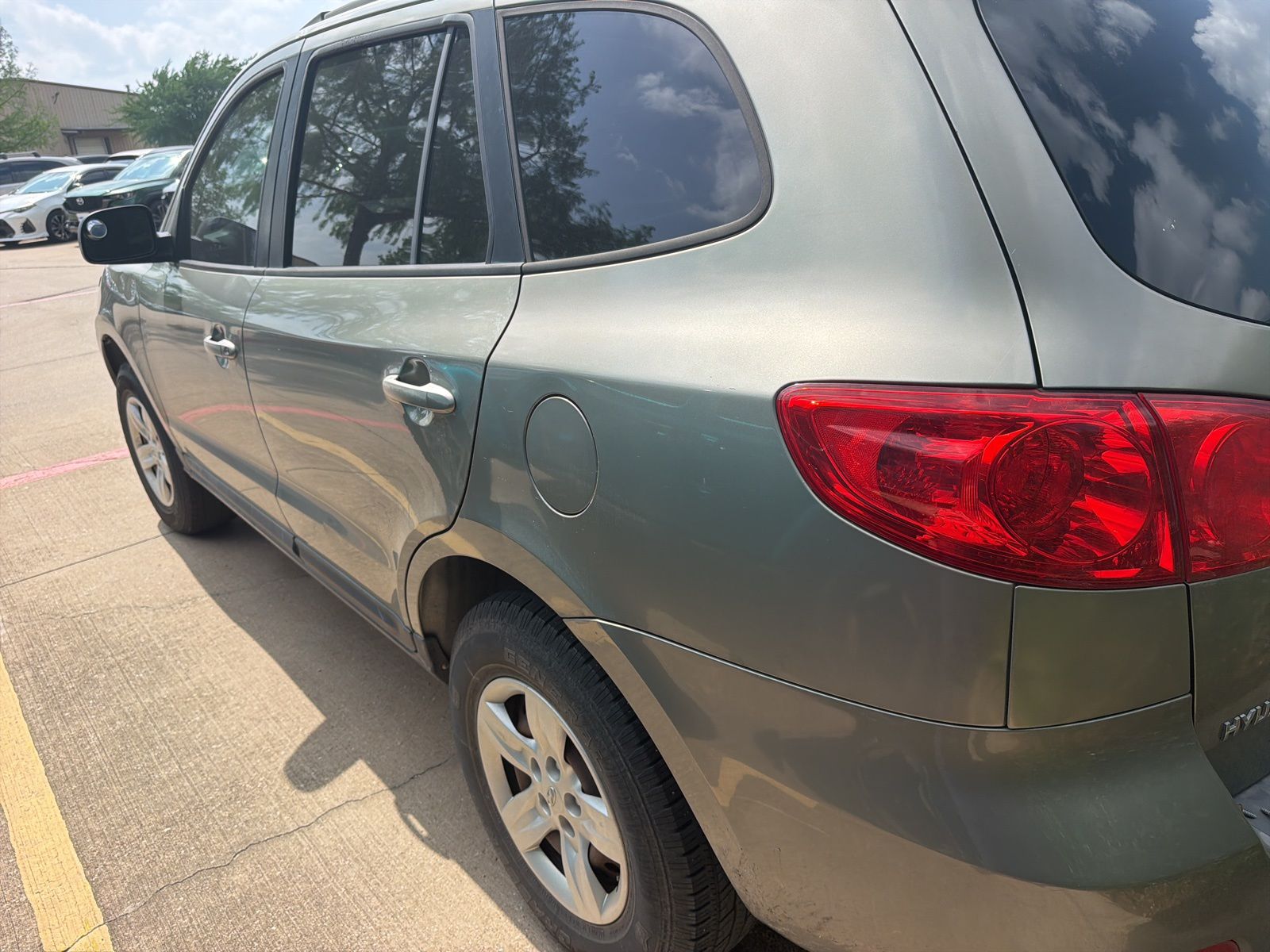 used 2009 Hyundai Santa Fe car, priced at $3,250