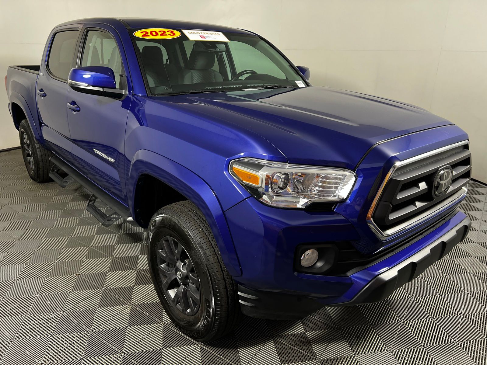 2023 Toyota Tacoma SR5 3