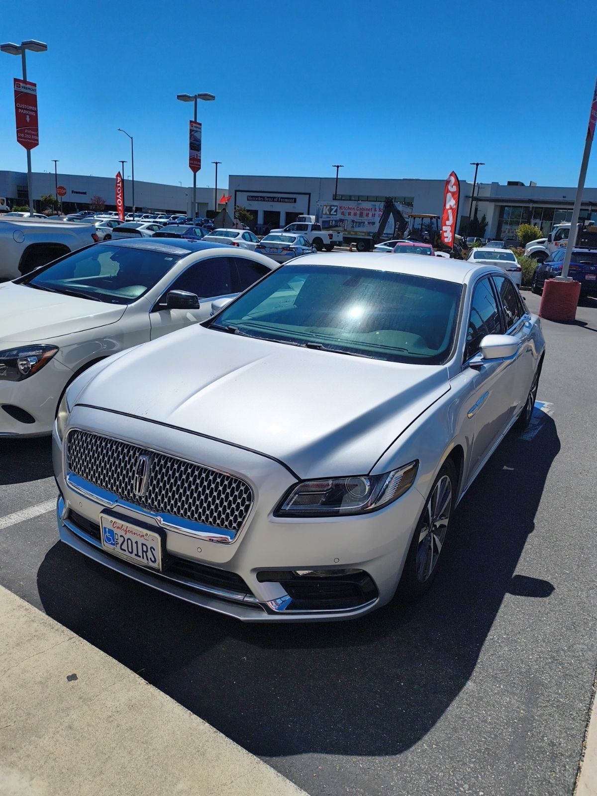 Ingot Silver Metallic 2017 Lincoln Continental Sedan Front-Wheel Drive 6-Speed Automatic