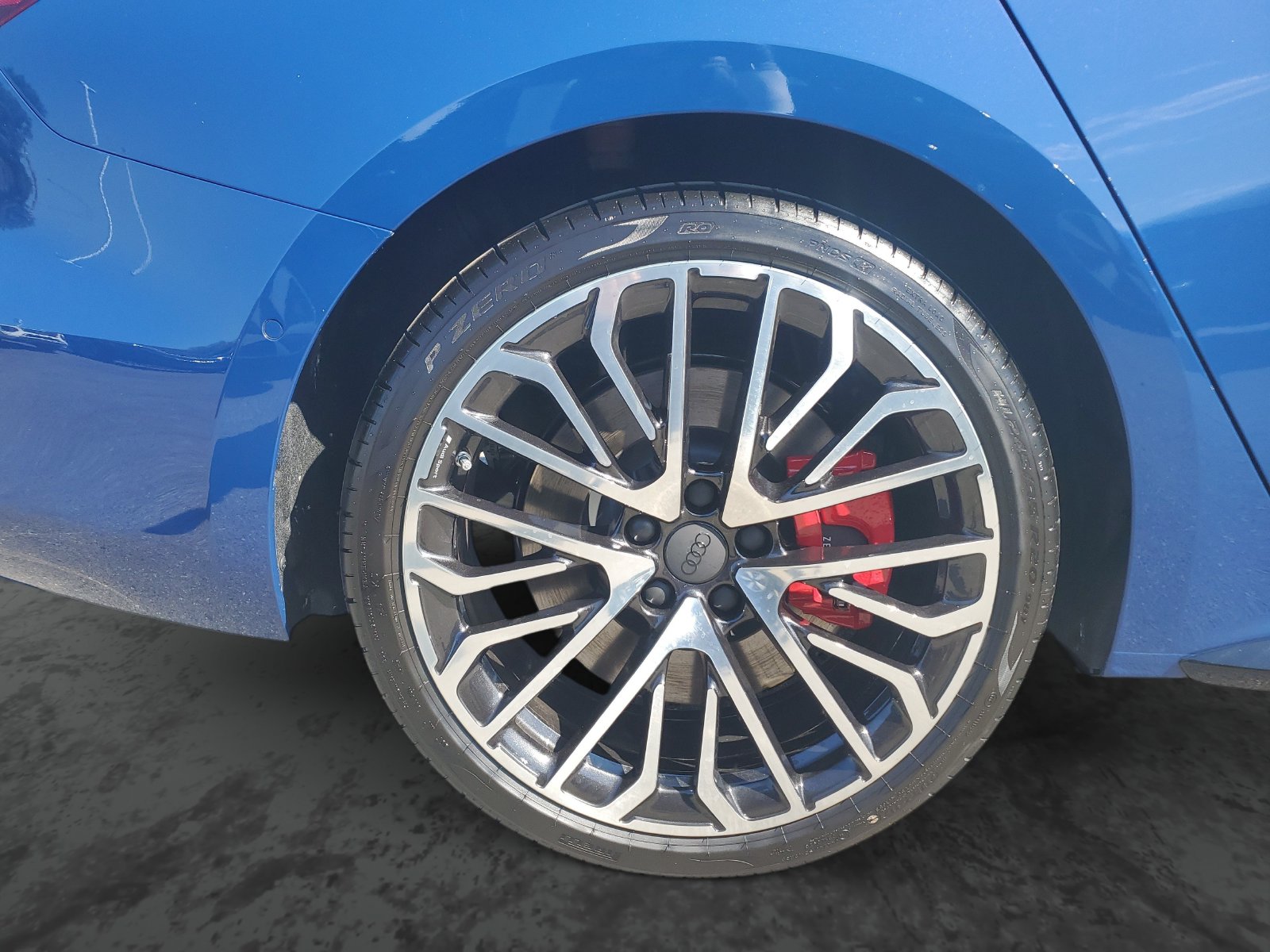 Vehicle photo