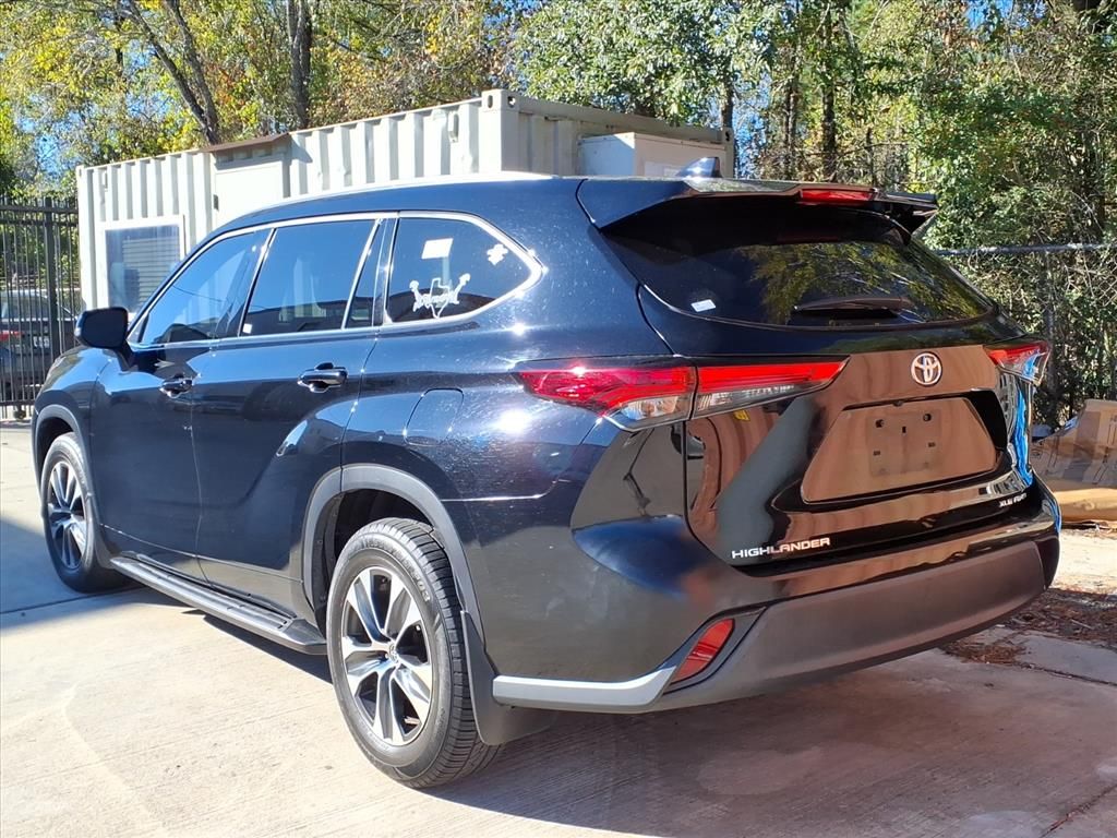 2021 Toyota Highlander XLE Black at Don McGill Toyota