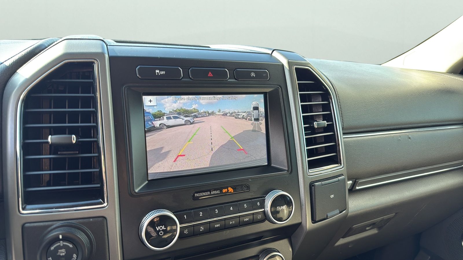Used Car 2018 Ford Expedition  Xlt For Sale Under $25,000 In Austin, Texas
