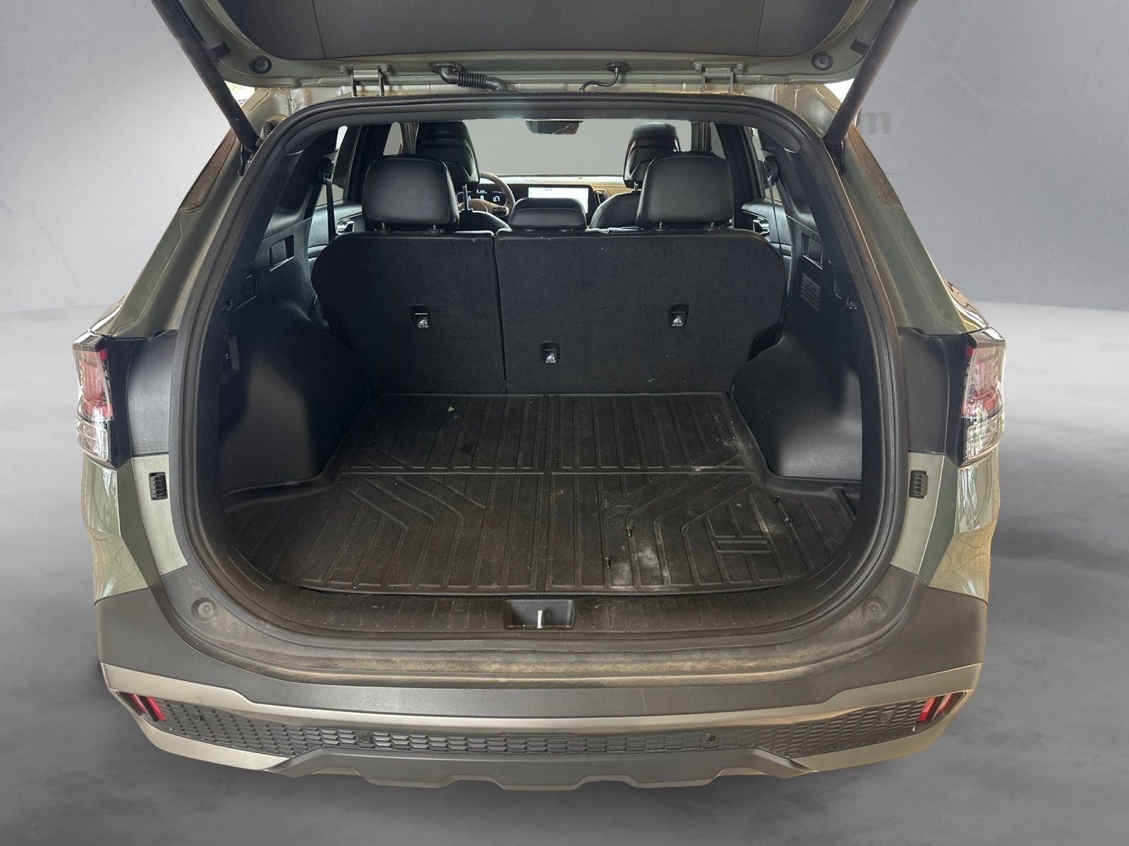 Used 2023 Jungle Green Kia X-Line image 22