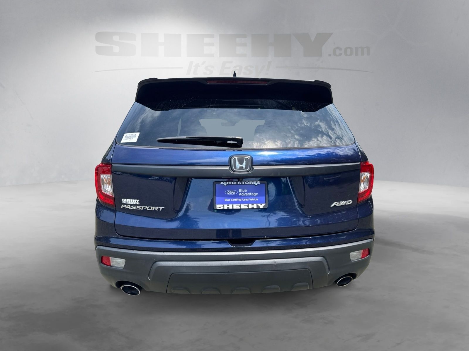 Used 2020 Obsidian Blue Pearl Honda EX-L image 13