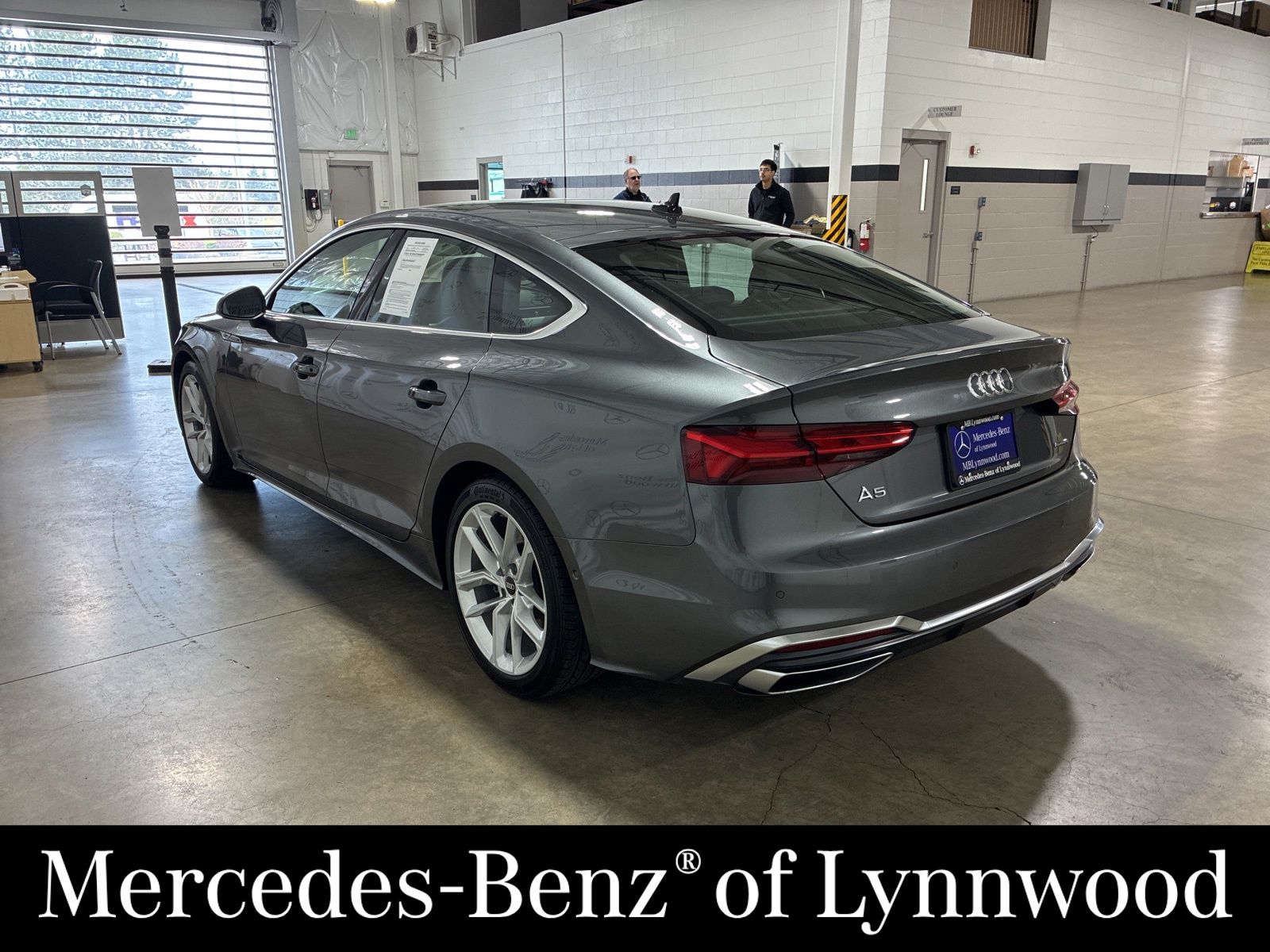 View vehicle photo 4