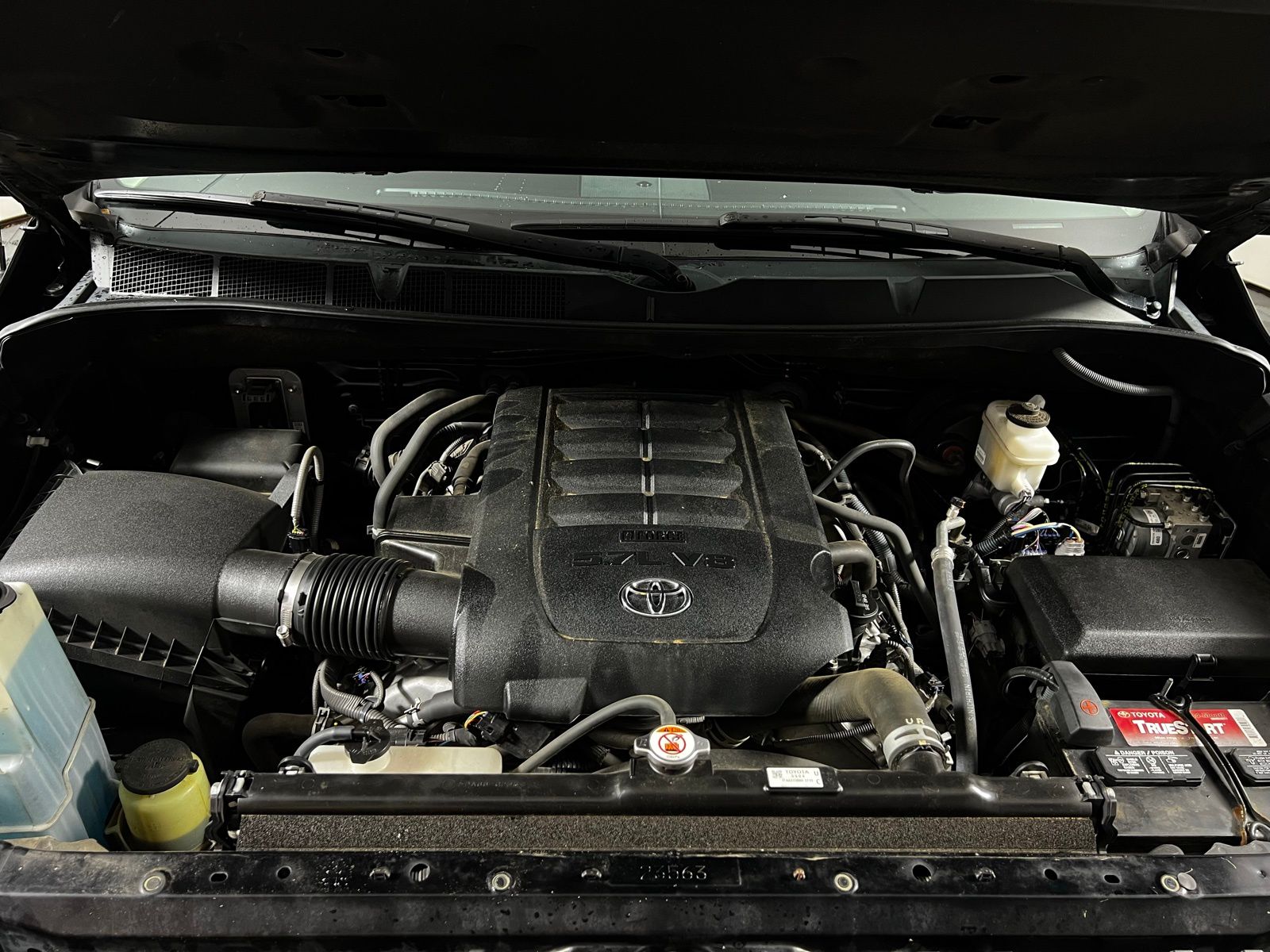 Thumbnail: 2019 Toyota Tundra - 9