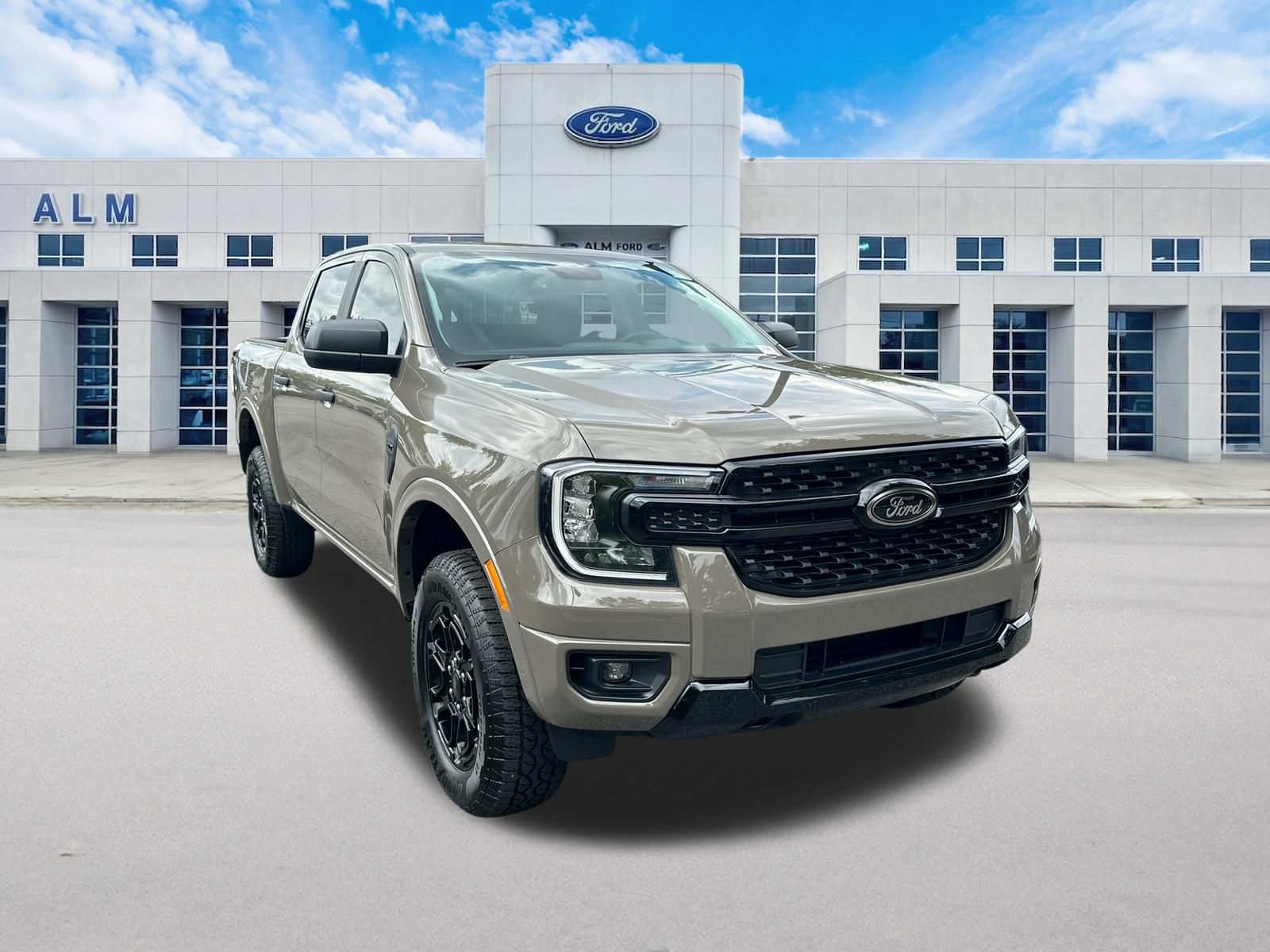 New 2026 Marsh Gray Ford XLT image 4