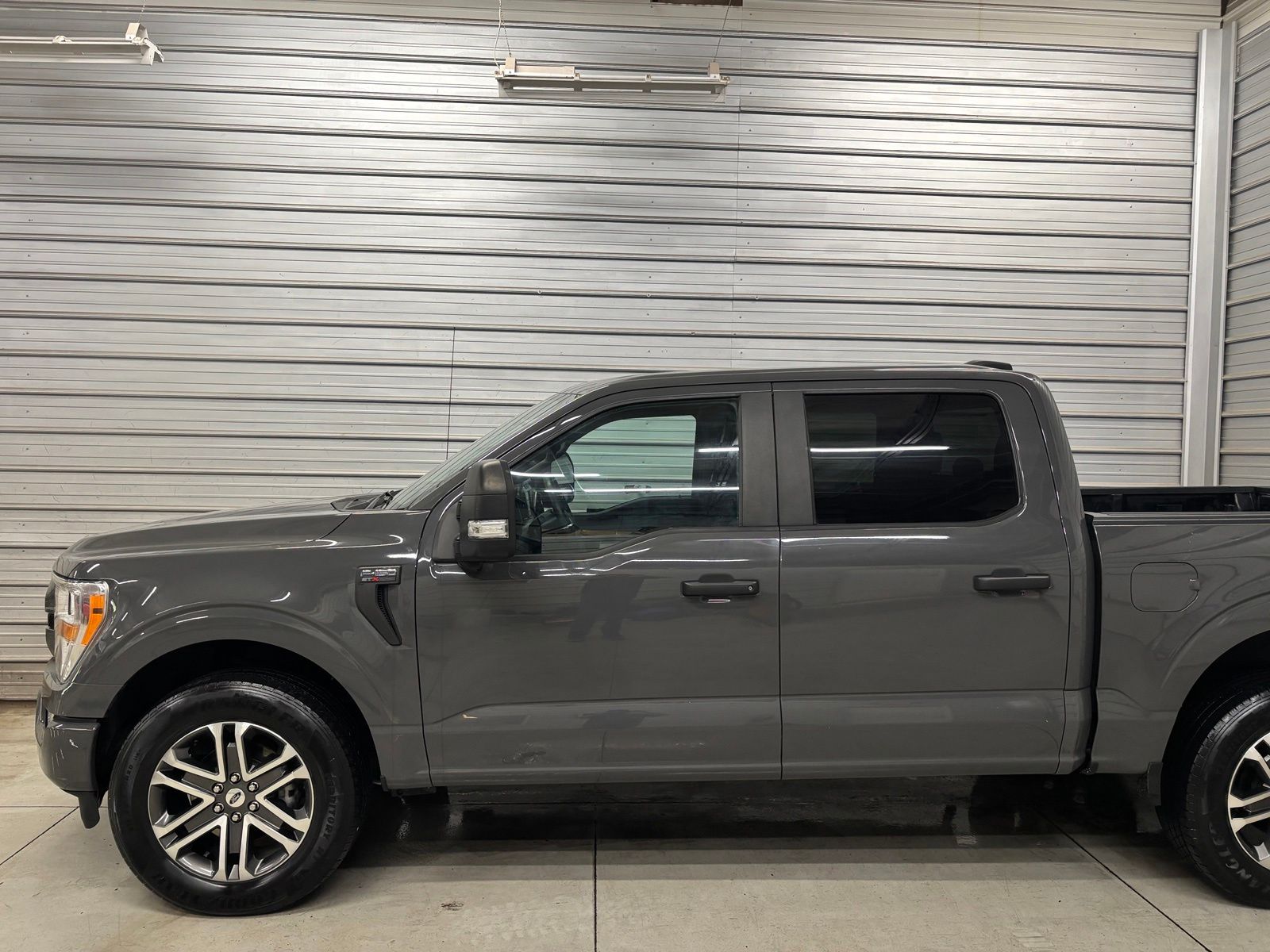 Photo 3 of 2021 Ford F-150 XL