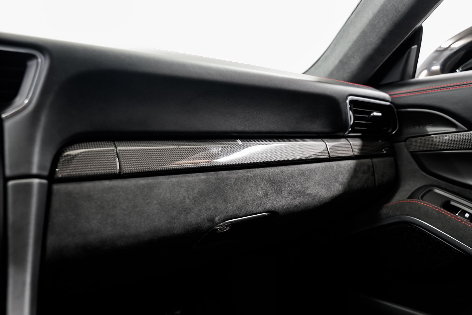 2016 Porsche 911 Carrera 4 GTS — photo 17