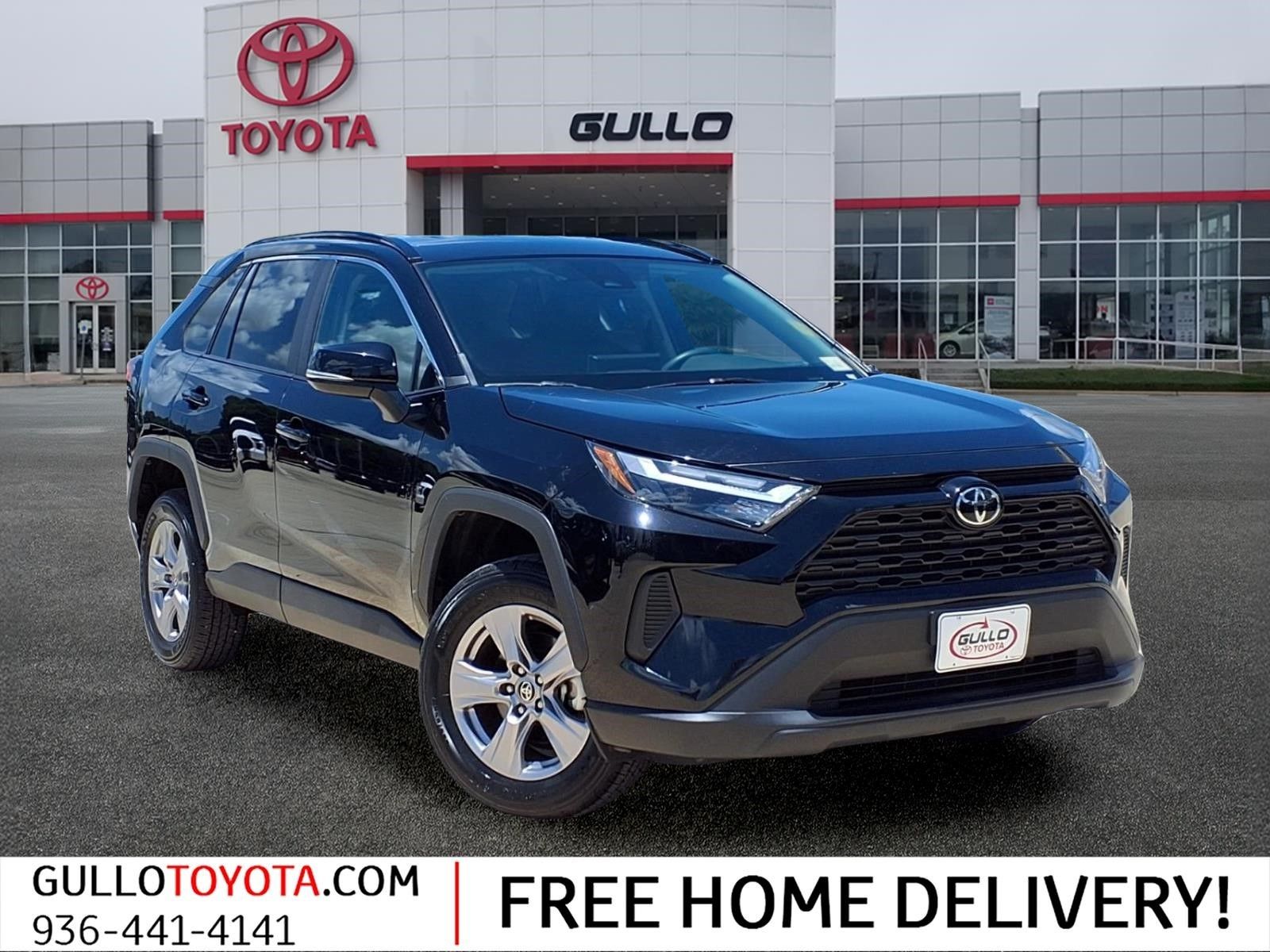 2025 Toyota RAV4 XLE - 0