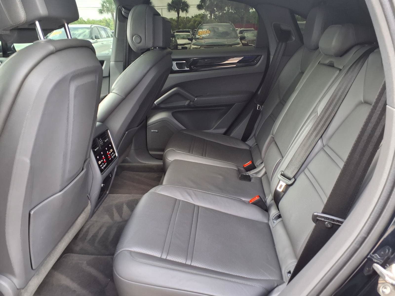 2021 Porsche Cayenne Coupe Base Black at River Oaks CDJR