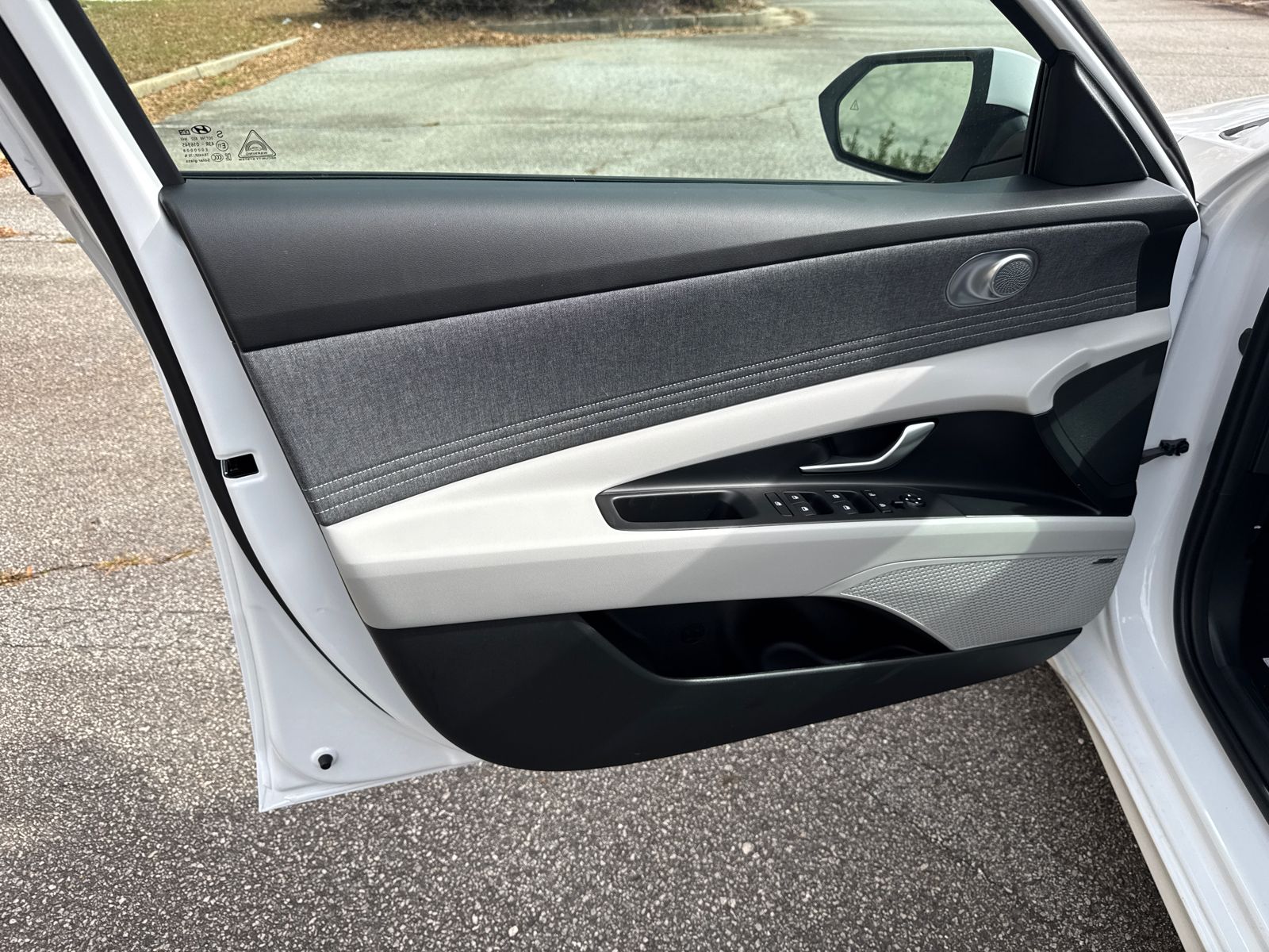 New 2026 White Hyundai Limited image 11