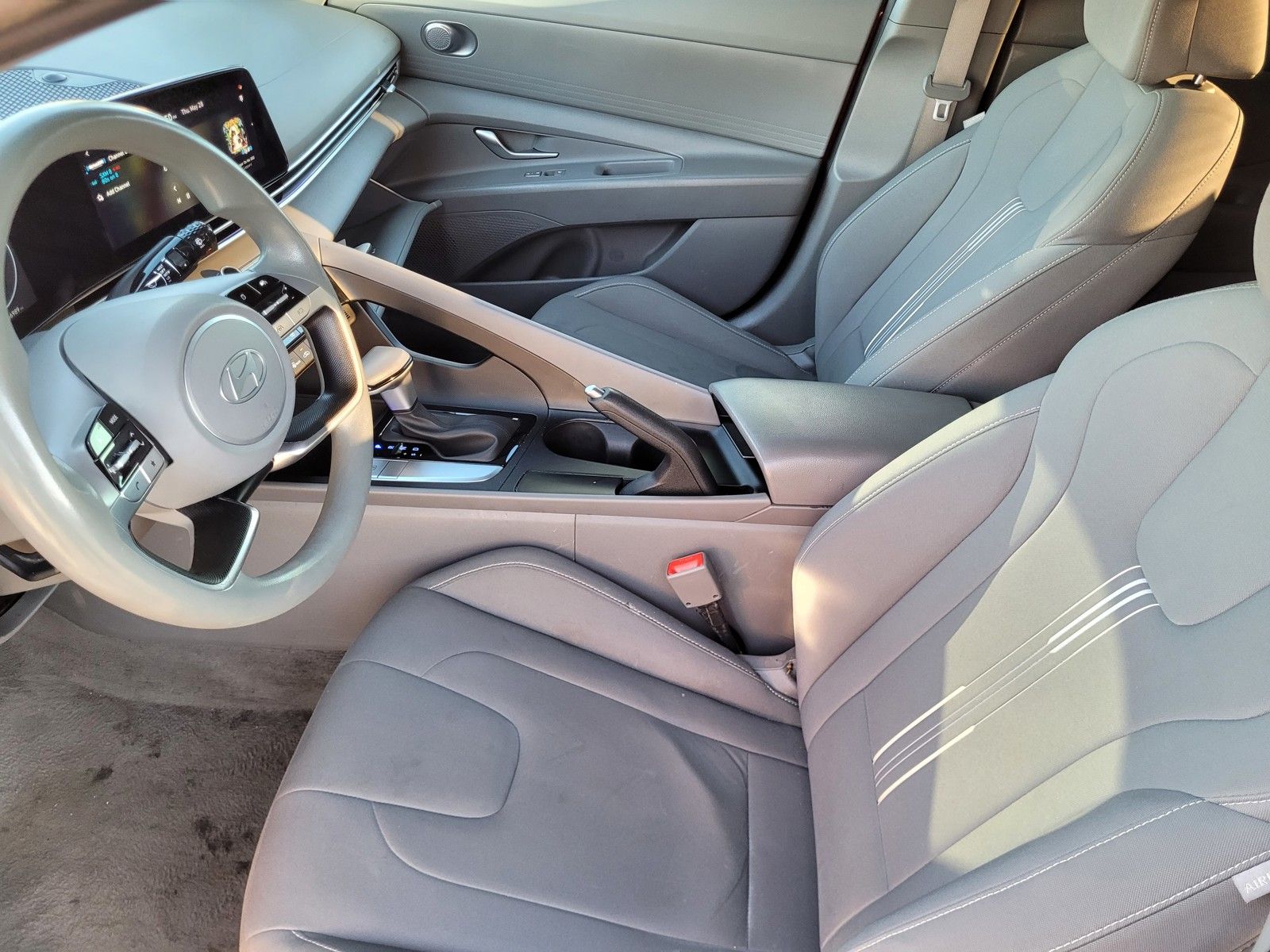 2024 Hyundai Elantra SEL - Photo 19