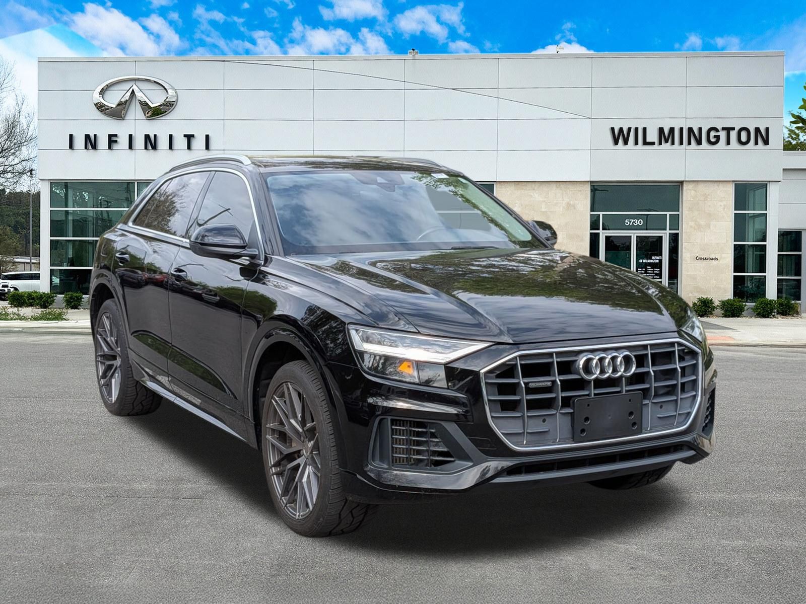 Orca Black Metallic 2019 Audi Q8 quattro Premium 55 TFSI SUV / Crossover All-Wheel Drive 8-Speed Automatic