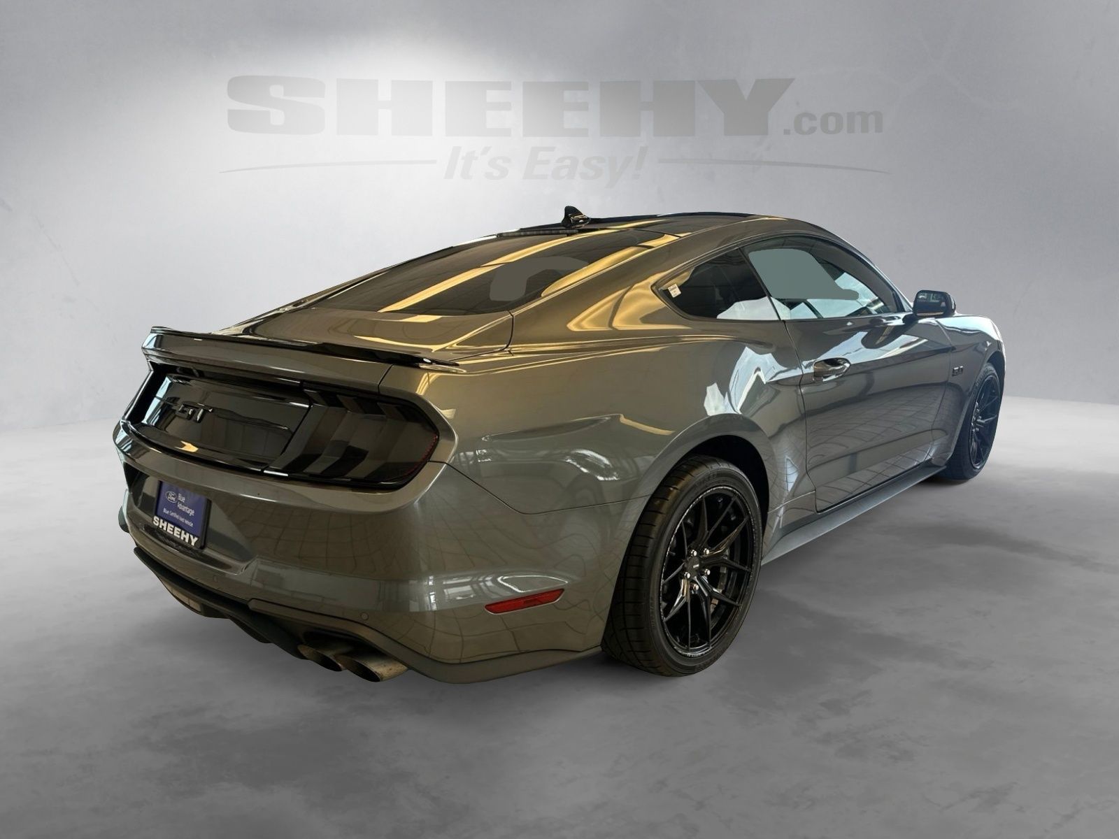Certified Used 2022 Carbonized Gray Metallic Ford GT Premium image 10