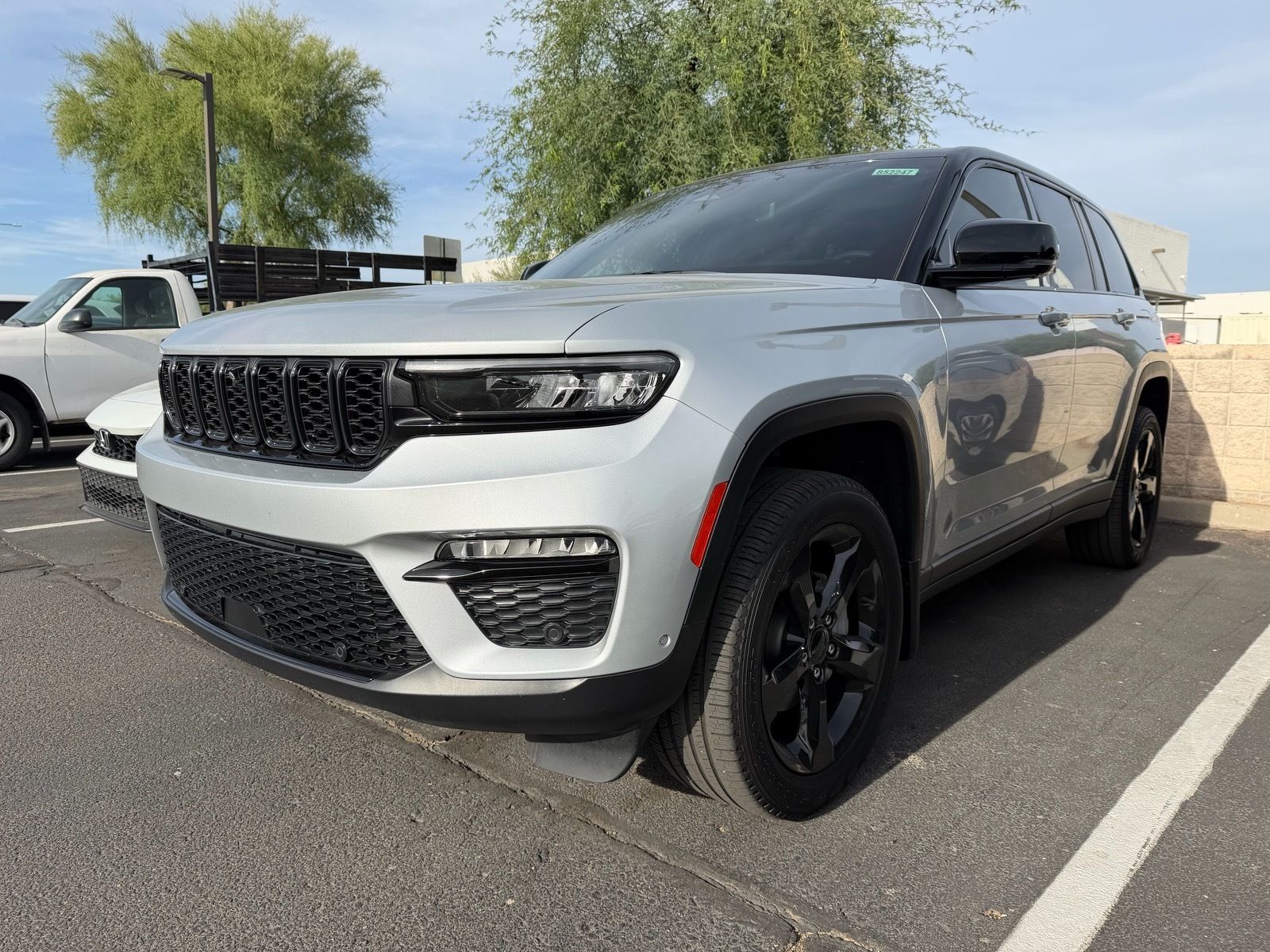Silver Zynith 2024 Jeep Grand Cherokee Limited RWD SUV / Crossover 4X2 8-Speed Automatic
