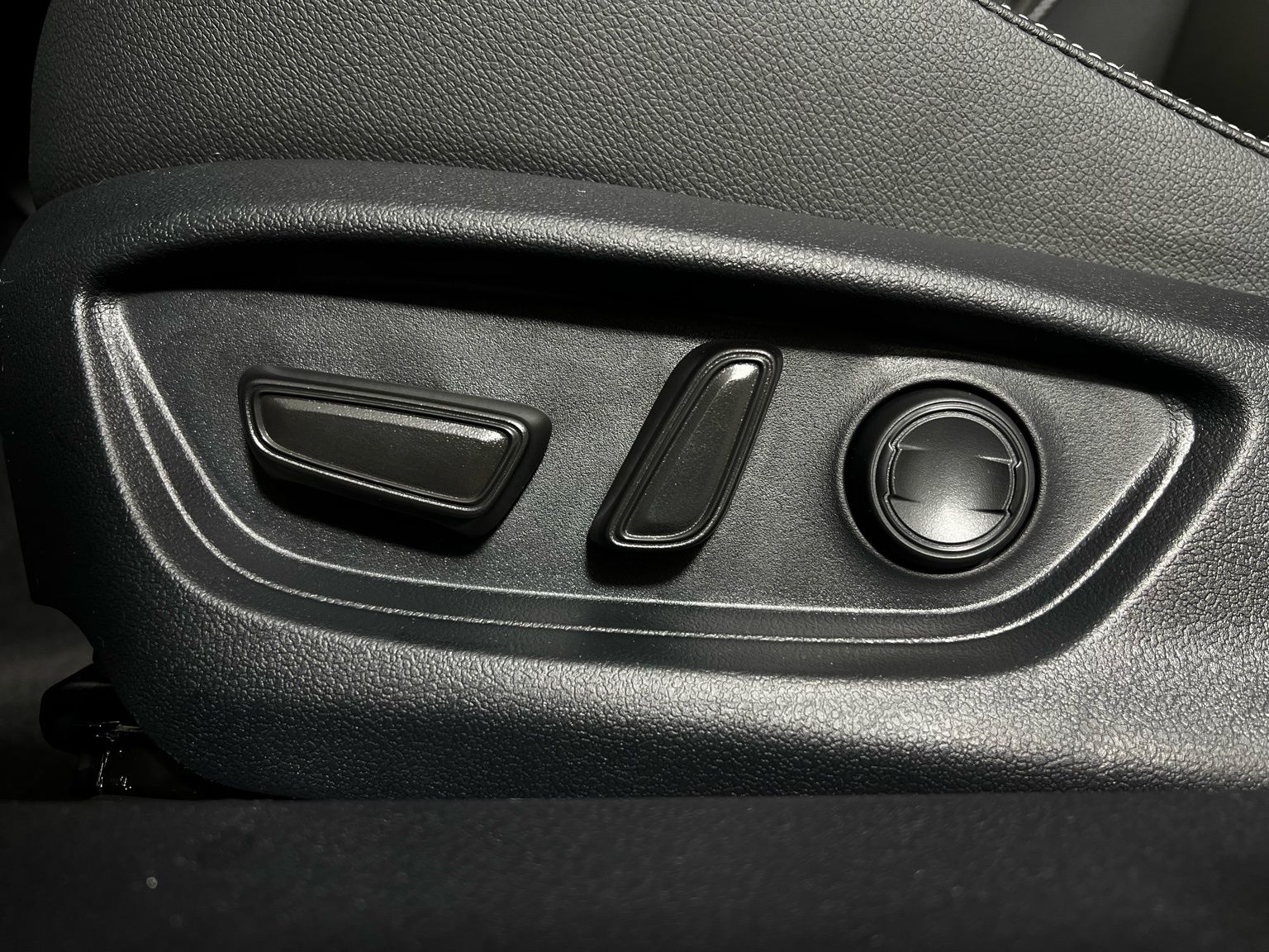 Thumbnail: 2026 Toyota Camry - 10