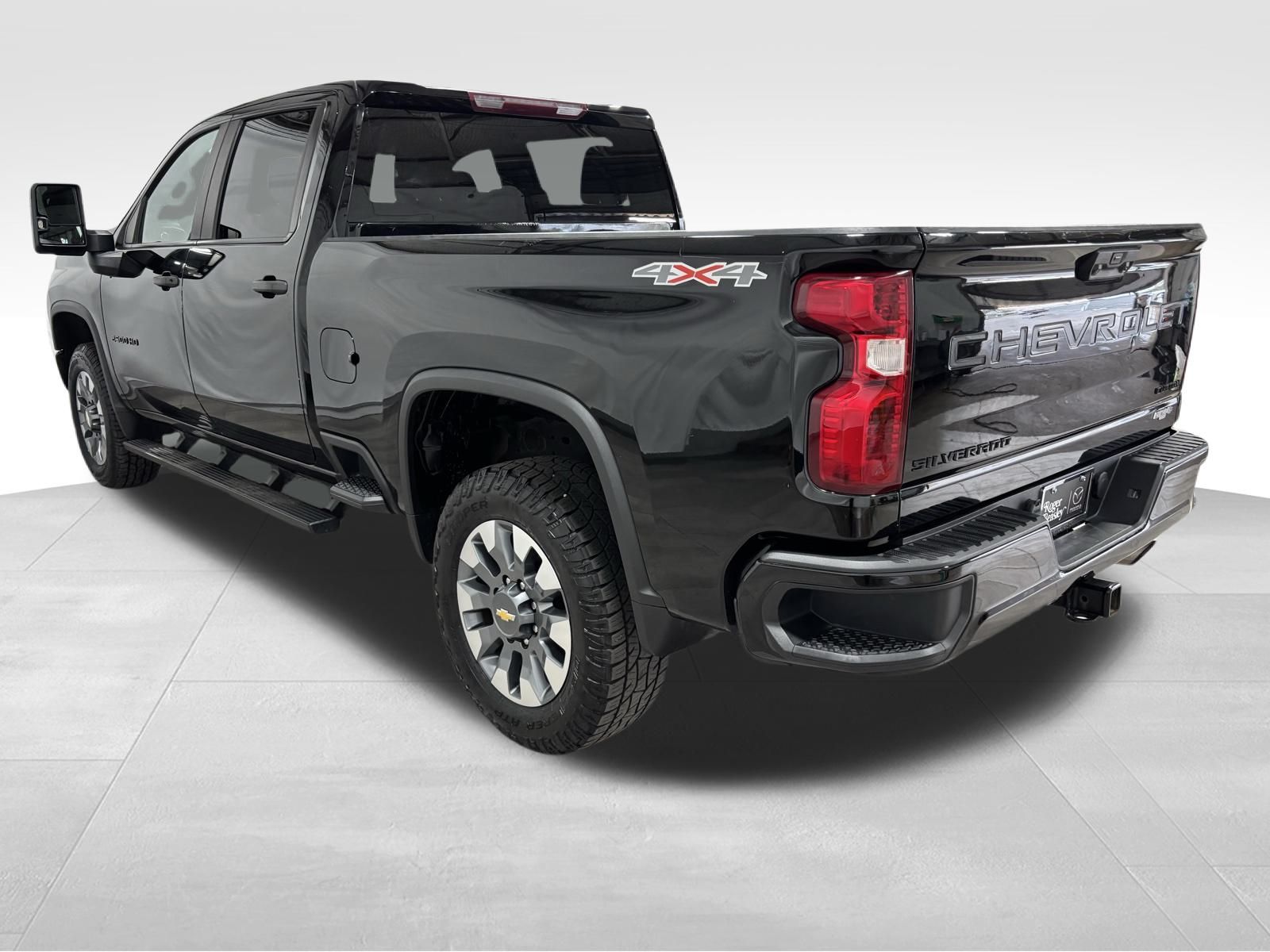 Used Car 2023 Chevrolet Silverado 2500hd  Custom For Sale Under $40,000 In Austin, Texas