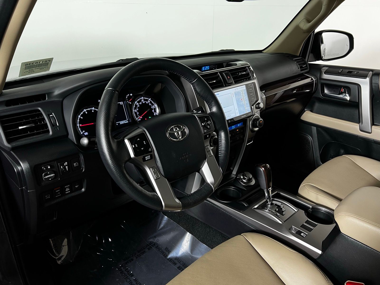 Thumbnail: 2023 Toyota 4Runner - 12