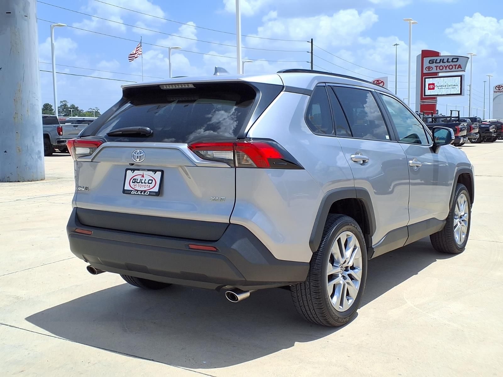 2024 Toyota RAV4 XLE Premium - 5