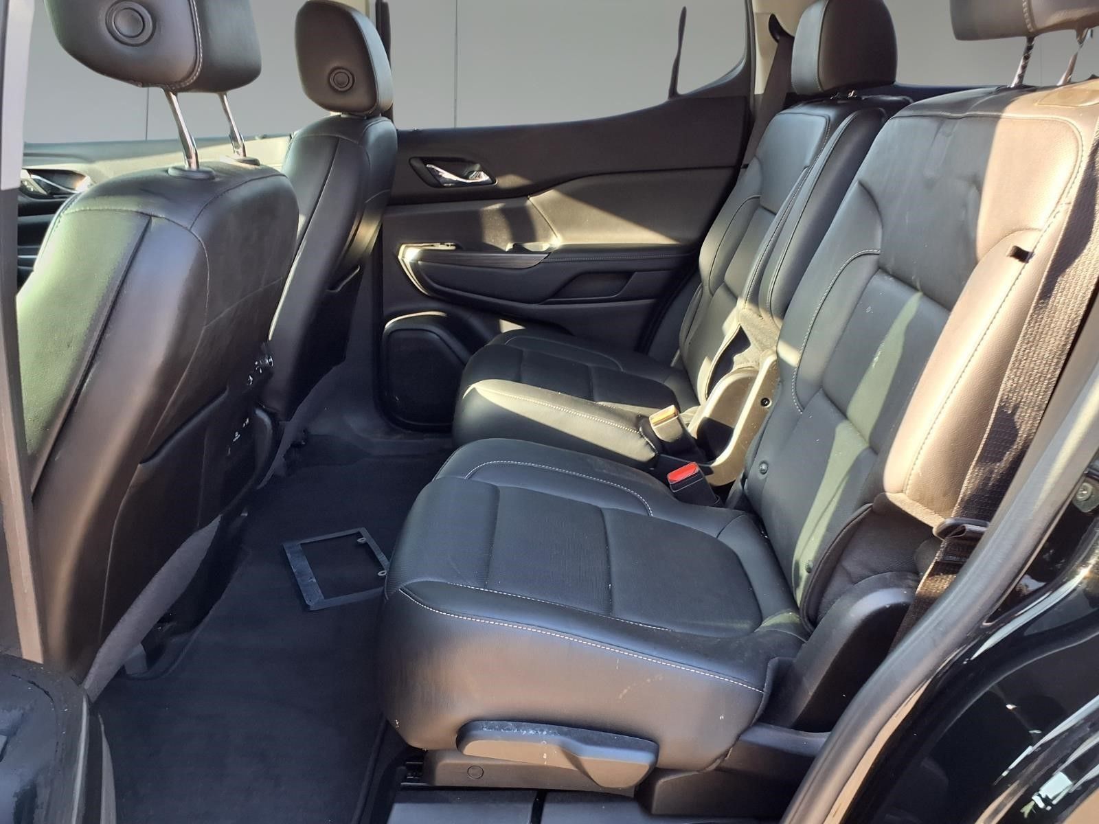 2023 GMC Acadia SLT Black at AutoSavvy Houston Southwest