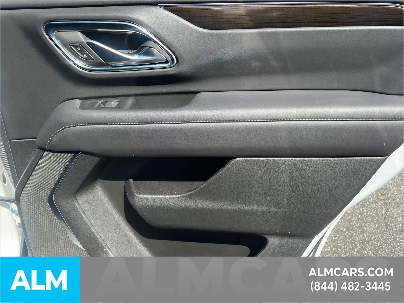 Used 2024 White GMC SLE image 20