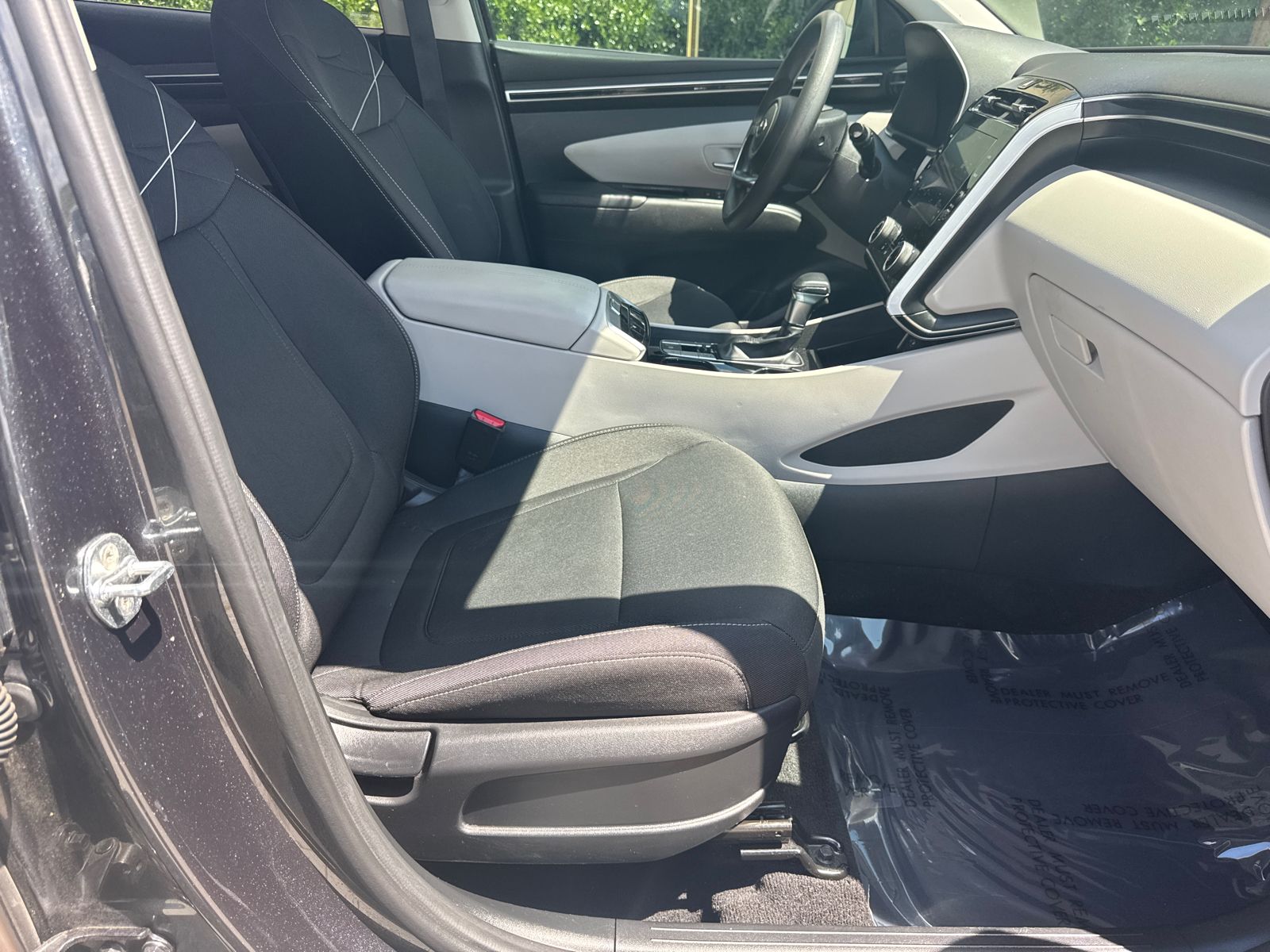 Used 2022 Gray Hyundai SEL image 13