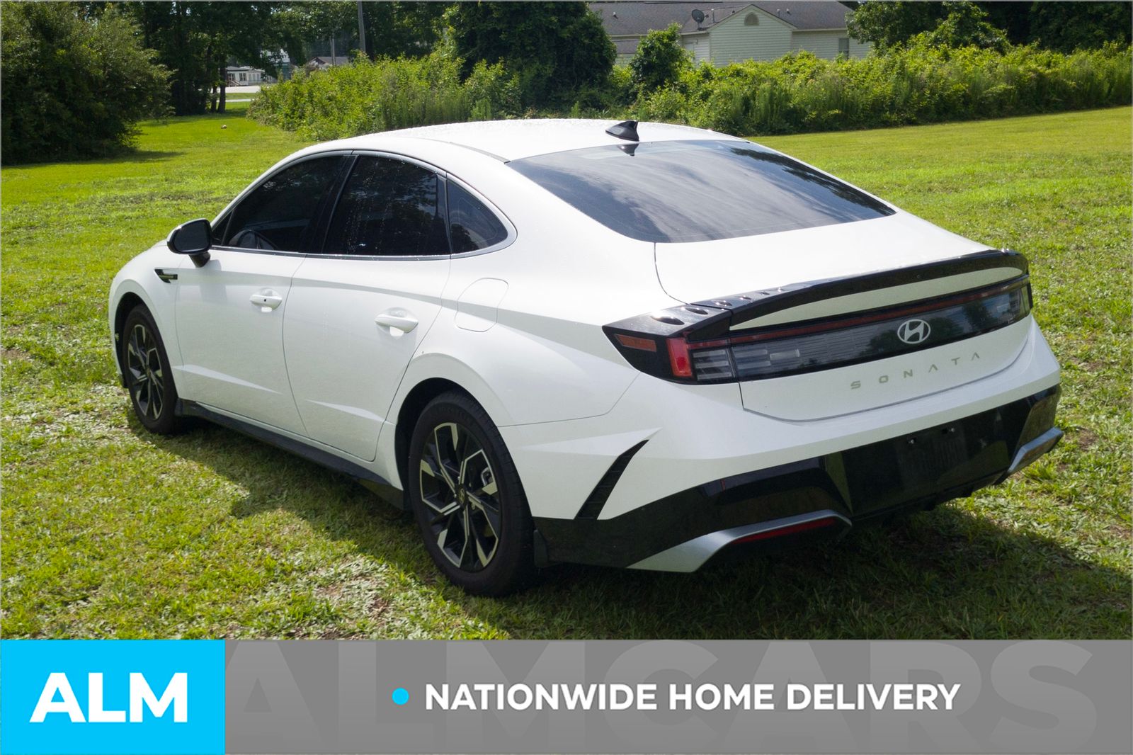 Certified Used 2024 White Hyundai SEL image 5
