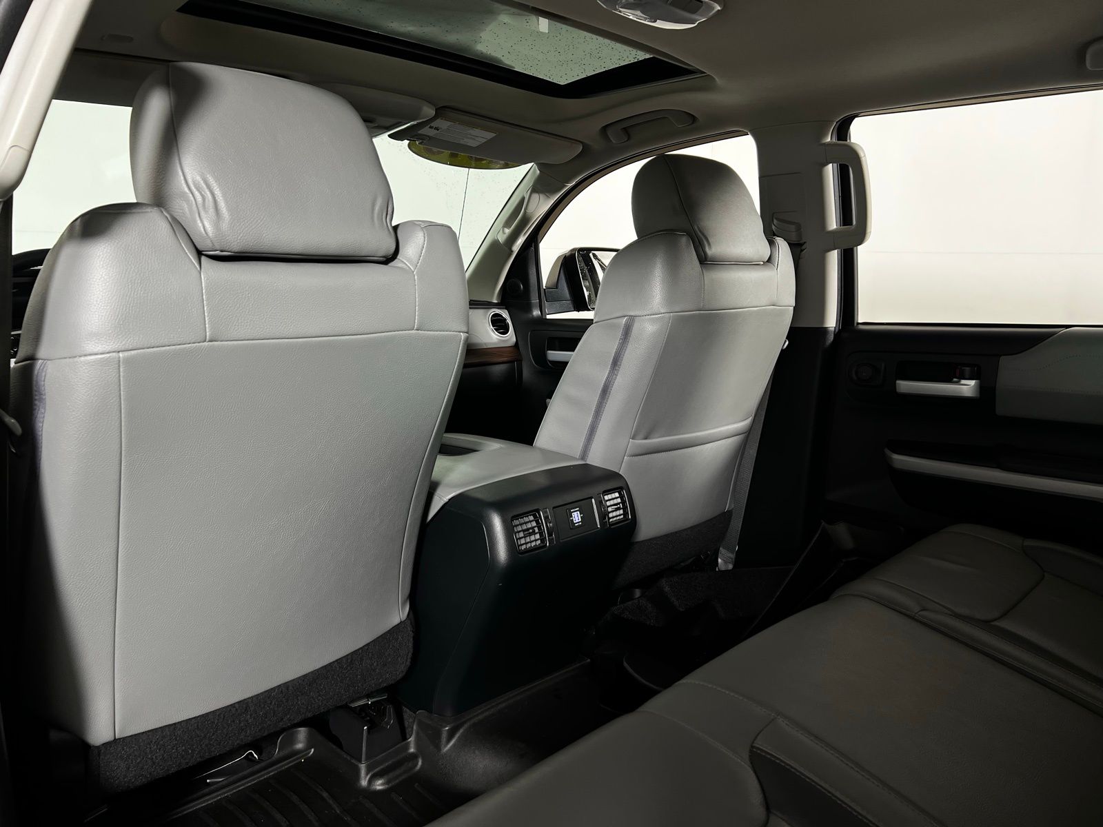 Thumbnail: 2019 Toyota Tundra - 23