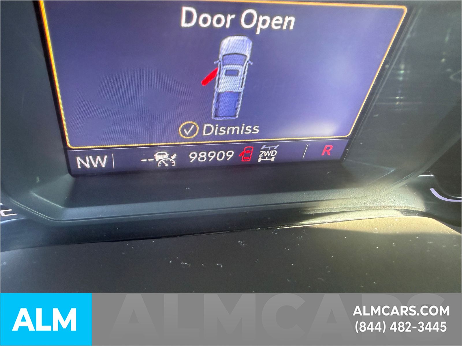 Used 2021 White GMC SLT image 30