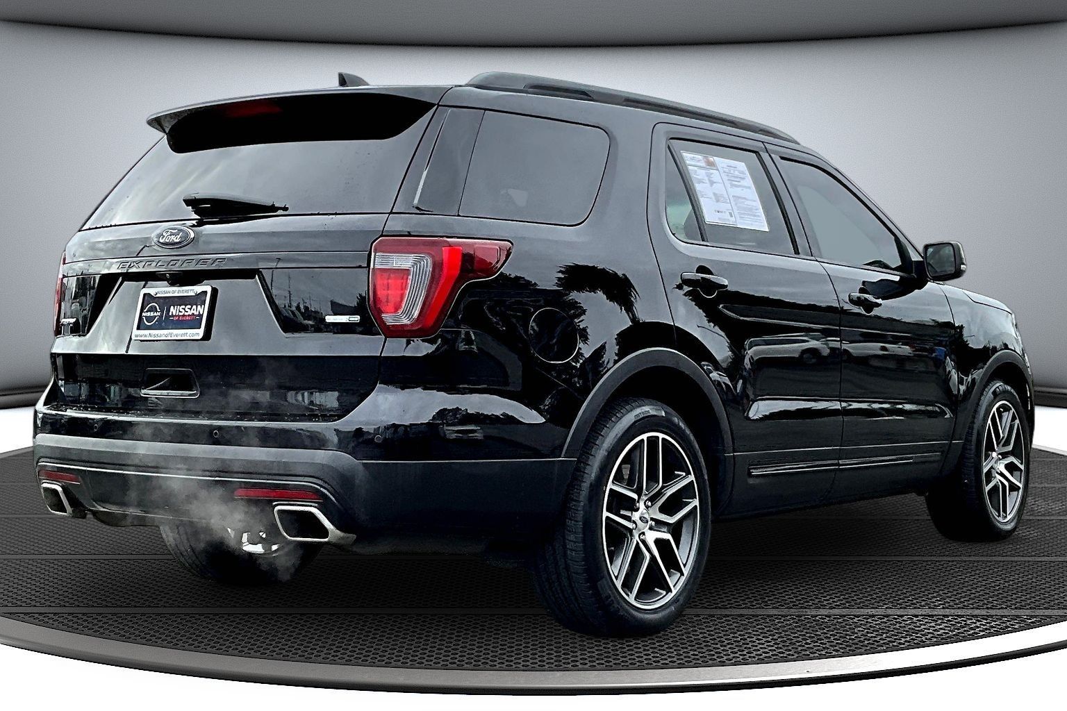 View vehicle photo 6