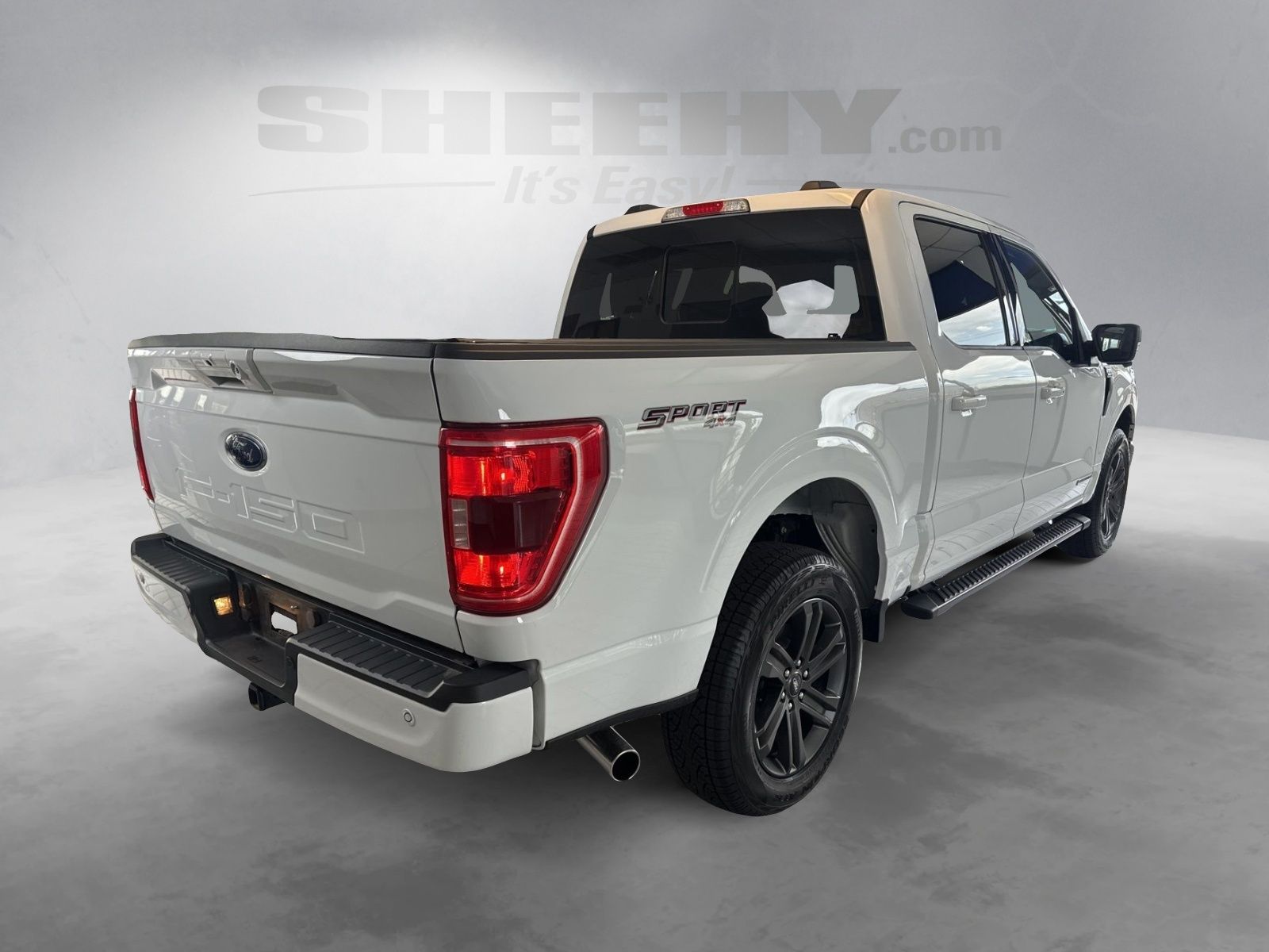 Certified Used 2023 Oxford White Ford XLT image 8
