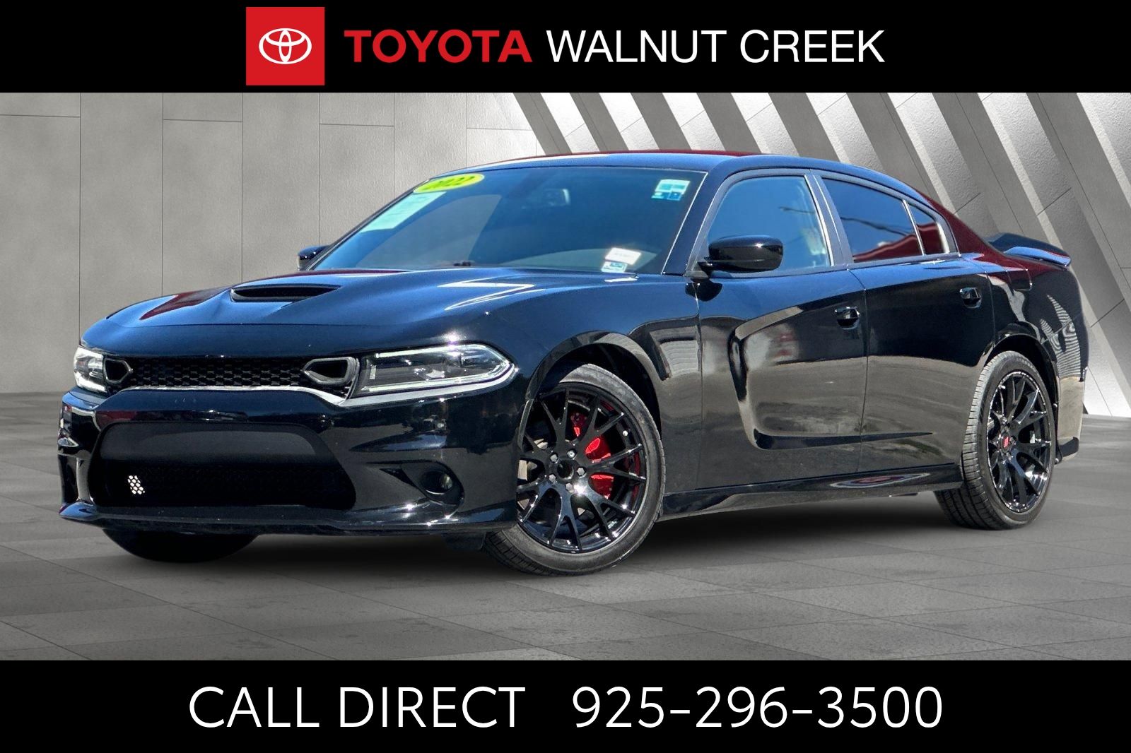 Pitch Black Clearcoat 2022 Dodge Charger Sedan Rear-Wheel Drive 8-Speed Automatic