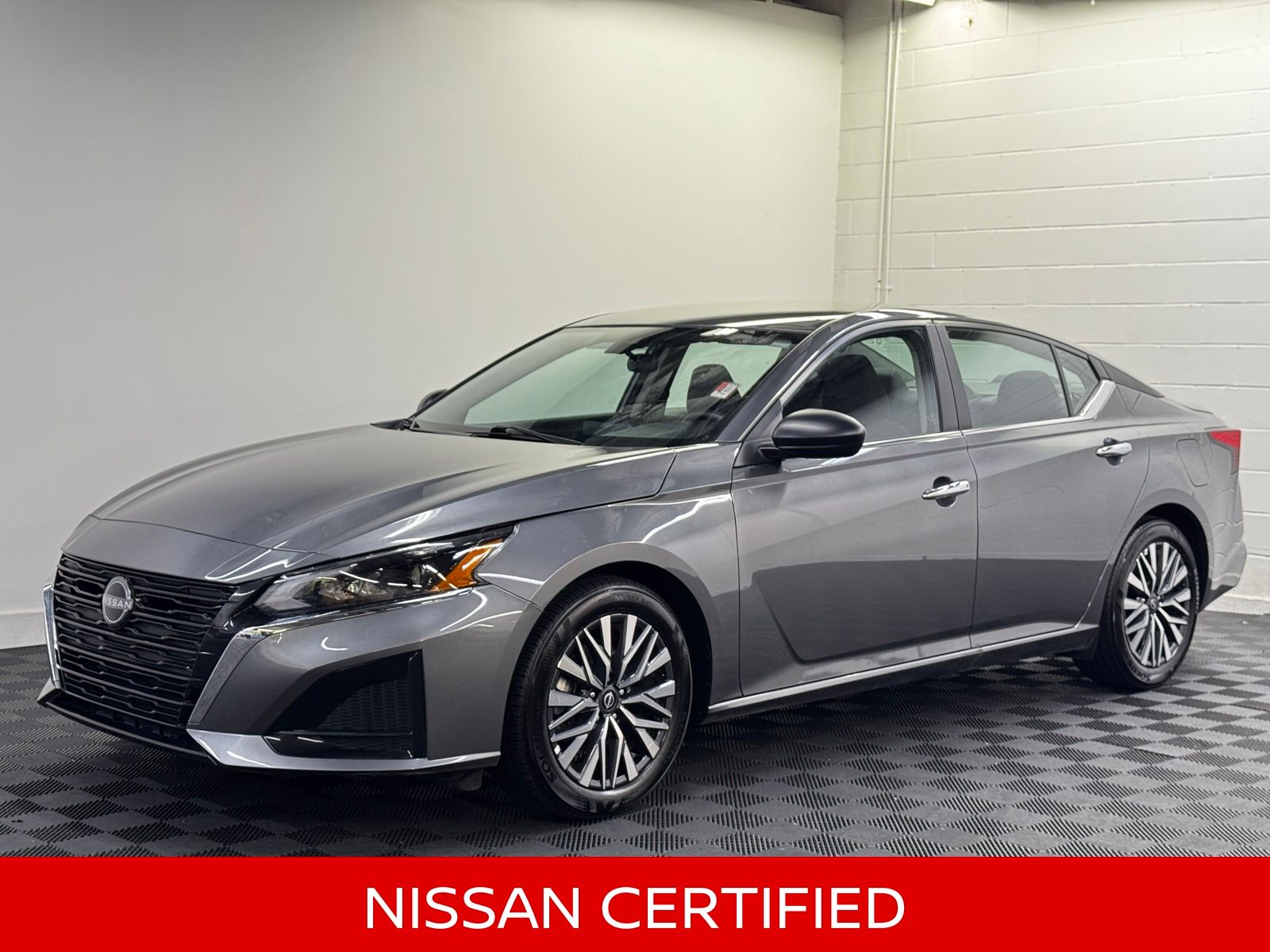 Gray (Gun Metallic) 2025 Nissan Altima 2.5 SV FWD Sedan Front-Wheel Drive Continuously Variable Transmission