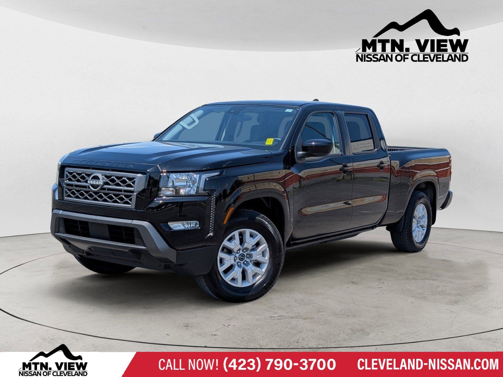 Super Black 2024 Nissan Frontier Pickup Truck 4X2 9-Speed Automatic Overdrive